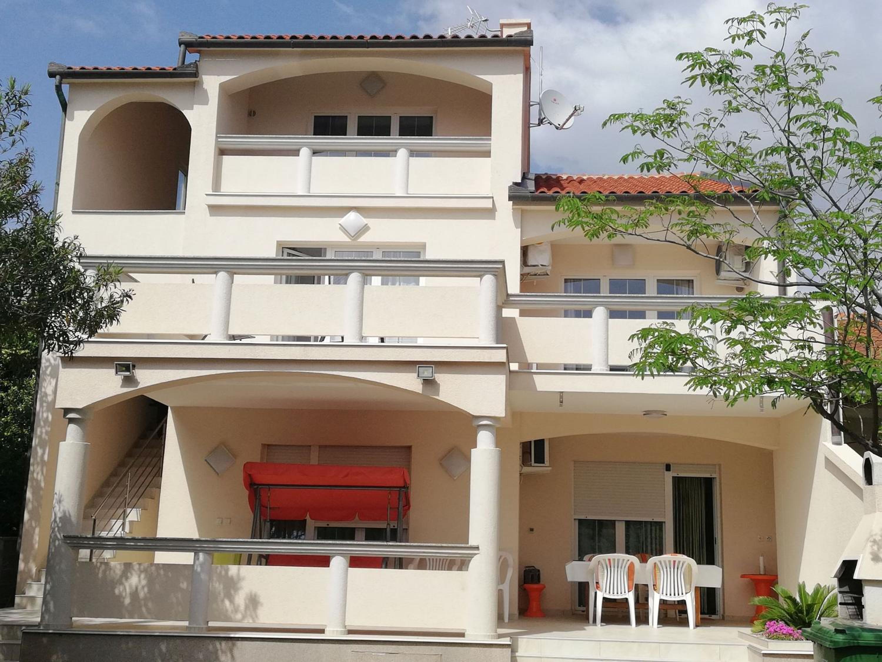 Apartmani CRYSTAL Vir