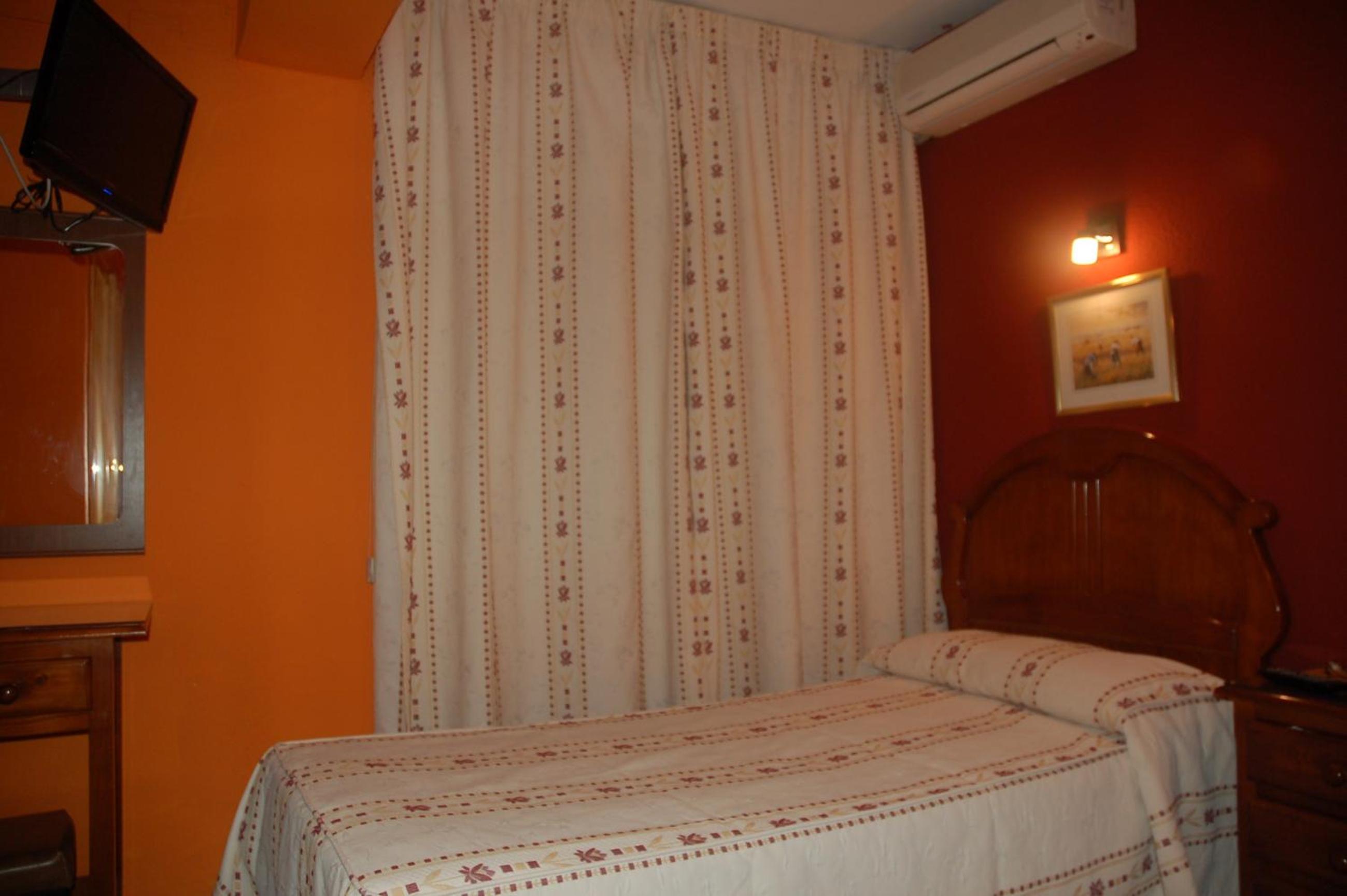 Photo 32