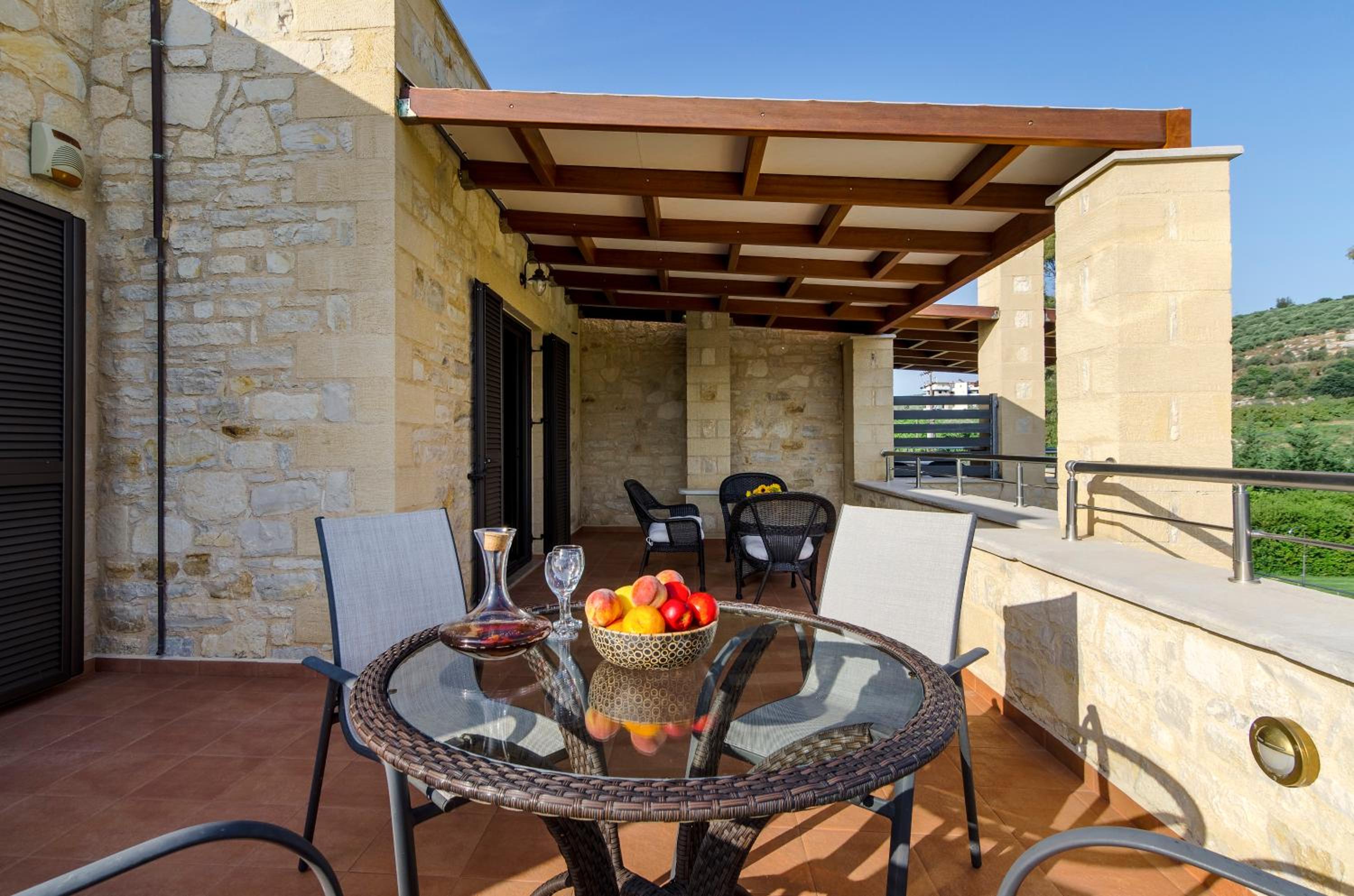 Villas Kalives