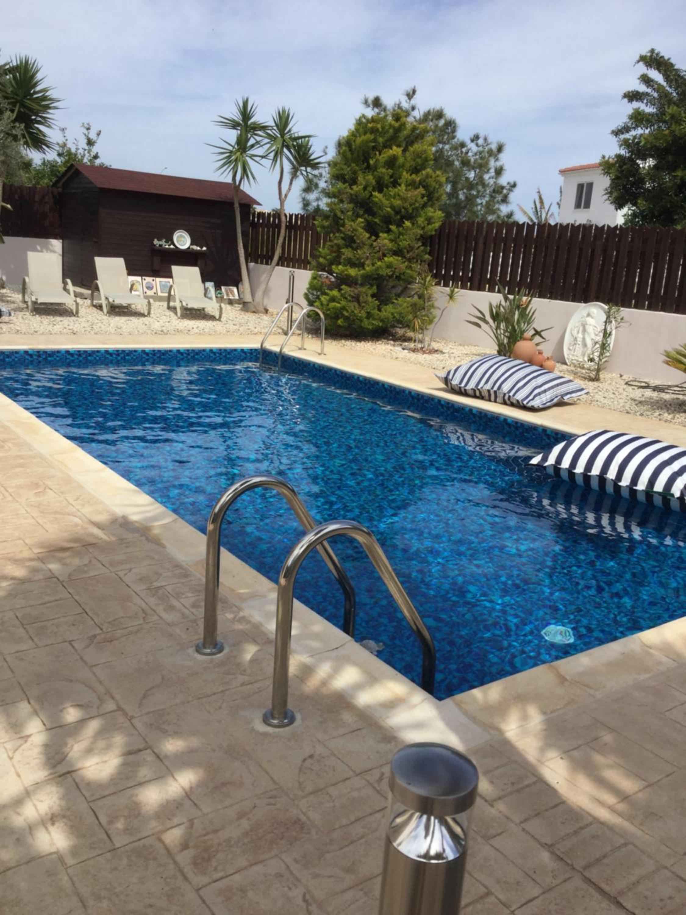 Unique Beach Luxurious Villas