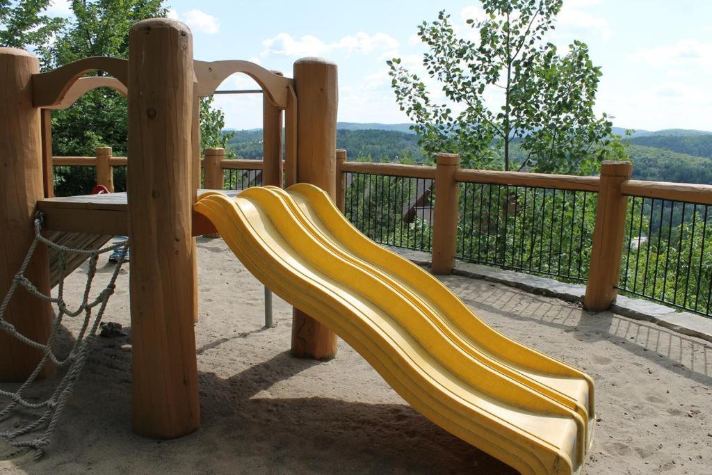 Luxurious Equinoxe Ski-in/Ski-out - Image 4