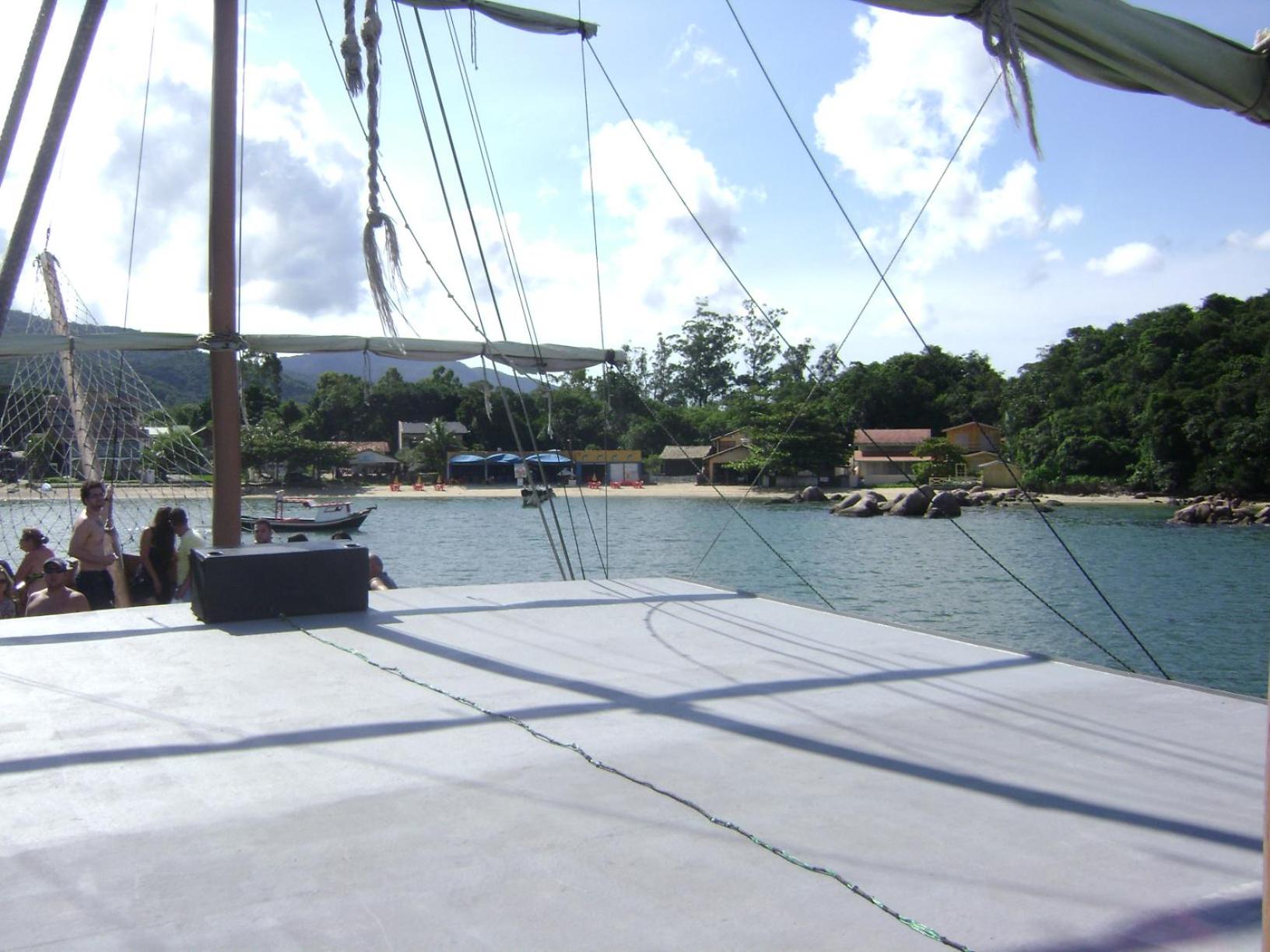 Lindo Apto, 50metros do mar, Ideal Para Familias