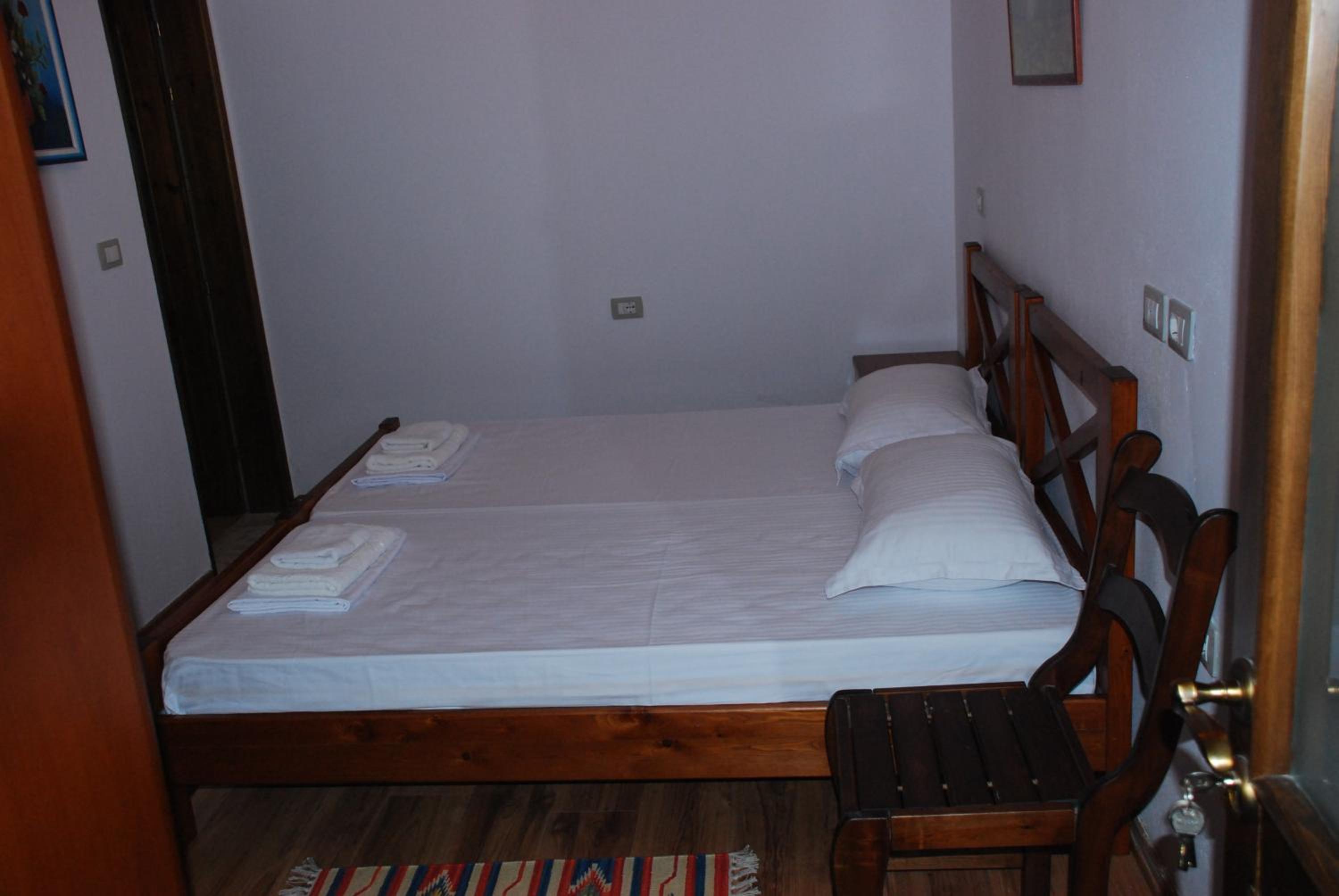 bed & breakfast Local Living Edi
