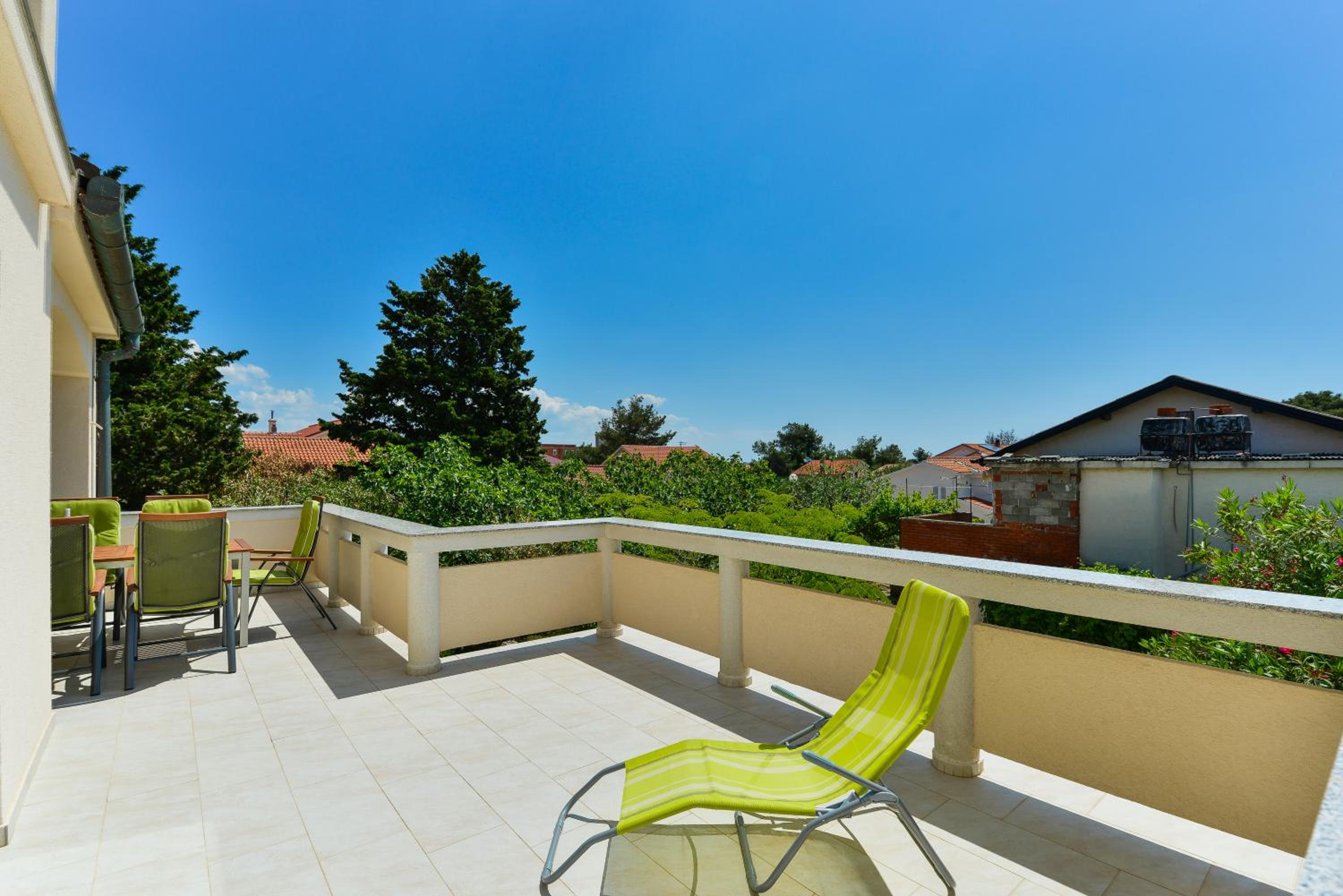 Apartmani CRYSTAL Vir