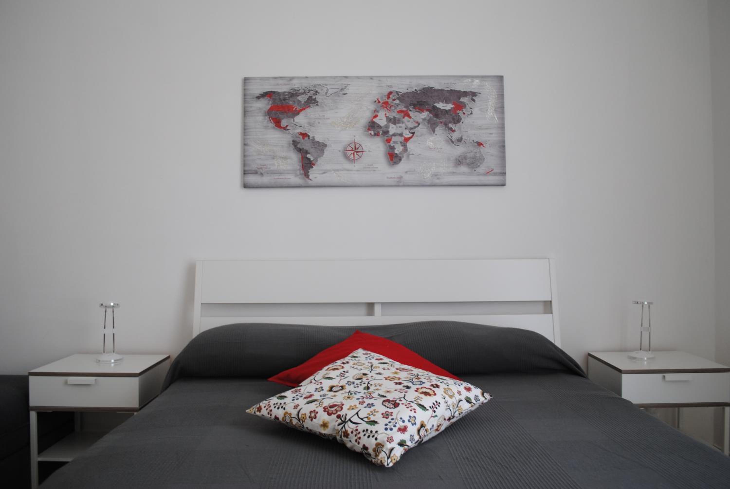 Enjoy Trani en Trani — bedroom