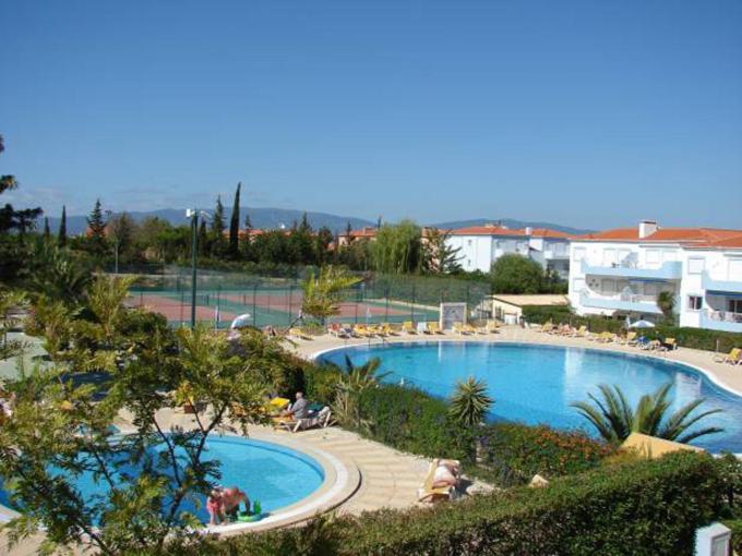 Oasis Parque Apartment 81 D view 4