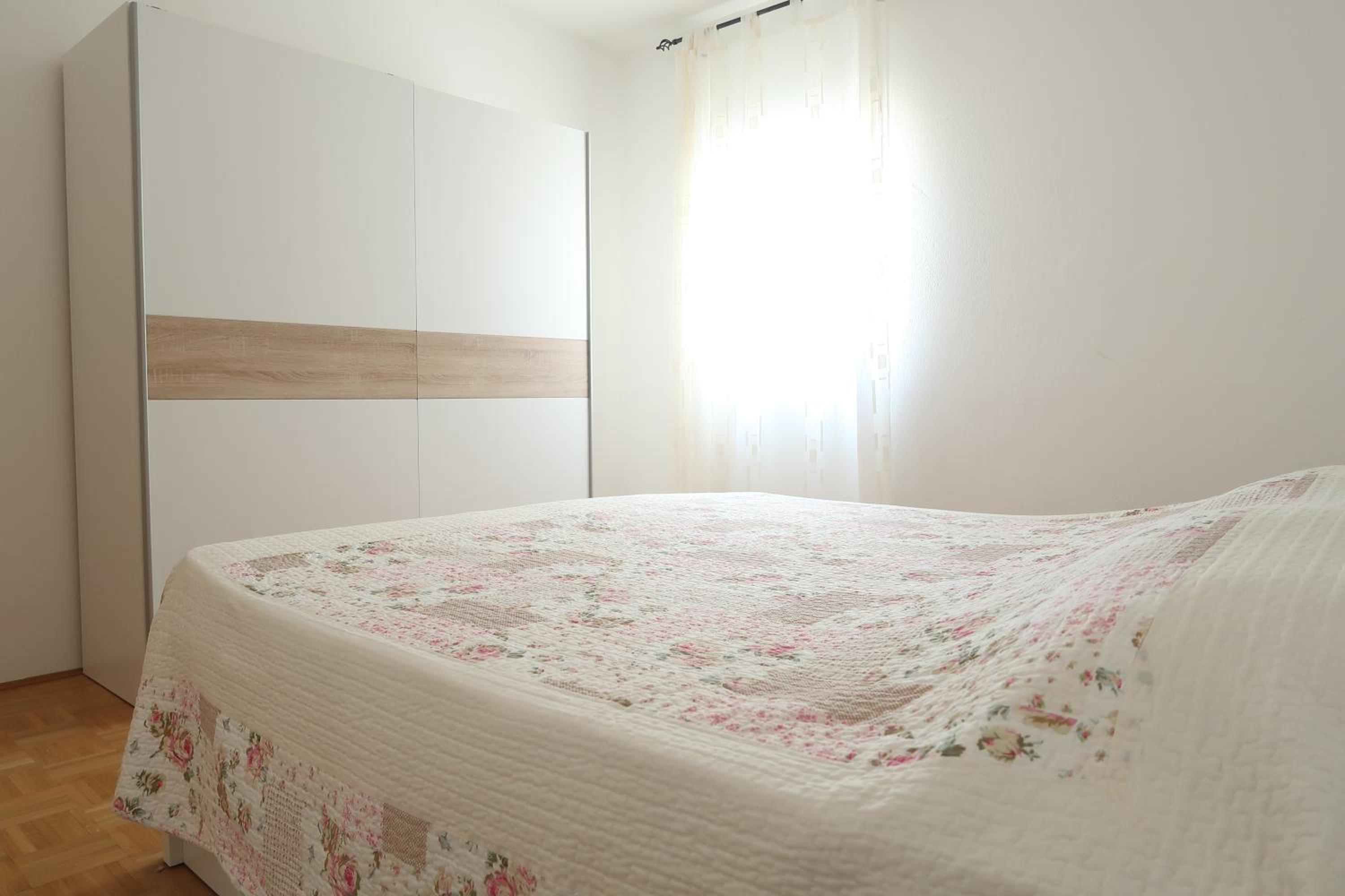 Apartments Maras