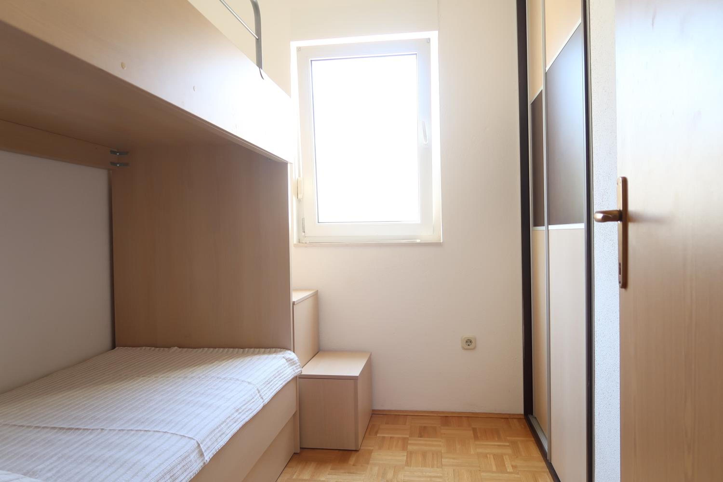 Apartments Maras