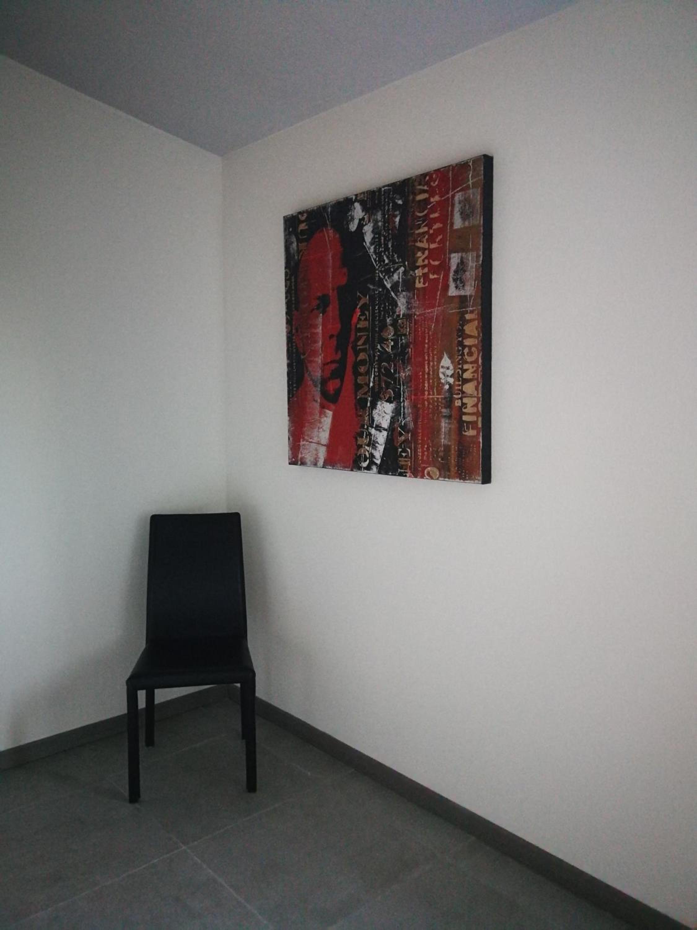 Photo 33