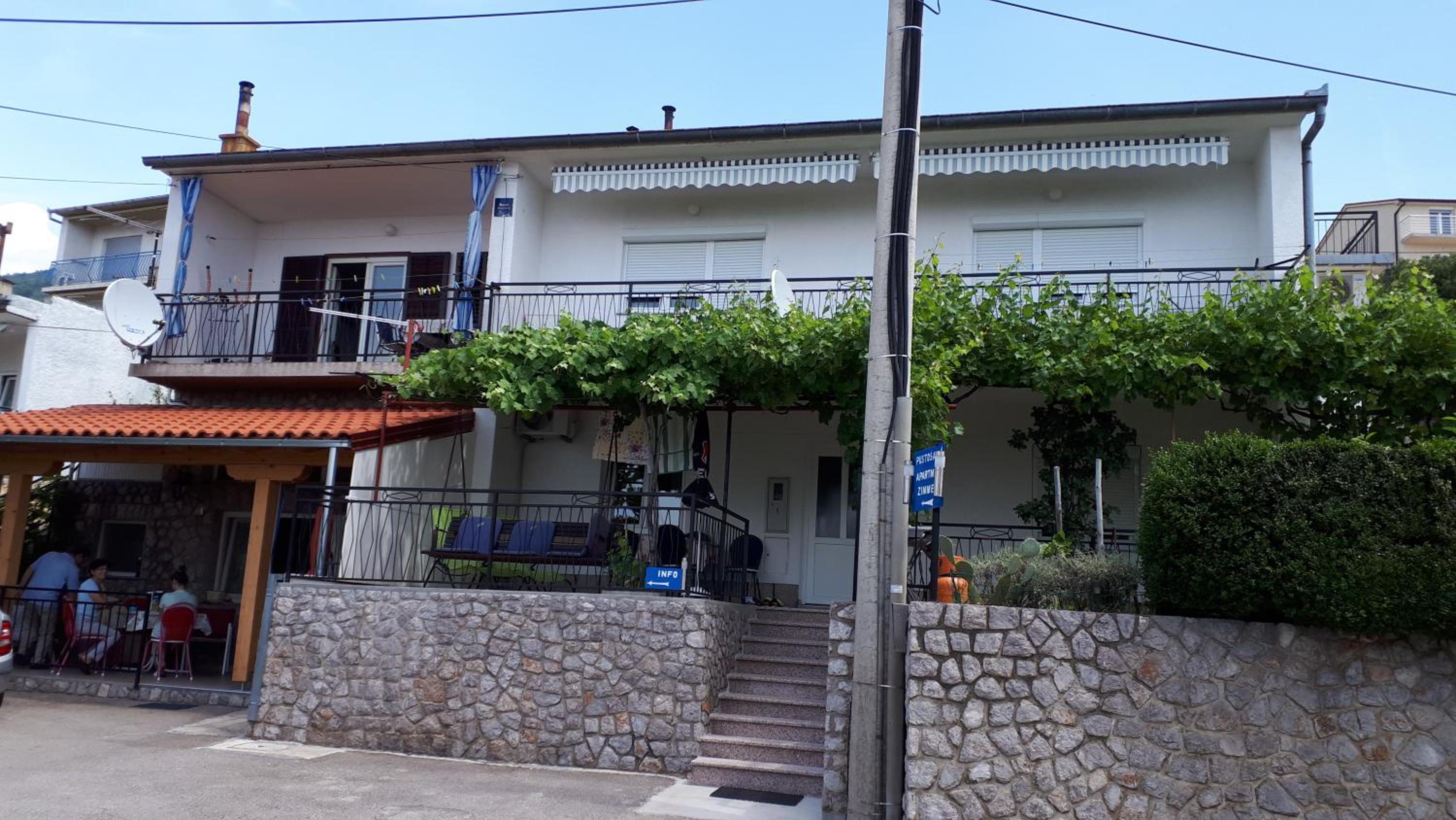 Apartment Ana Skale