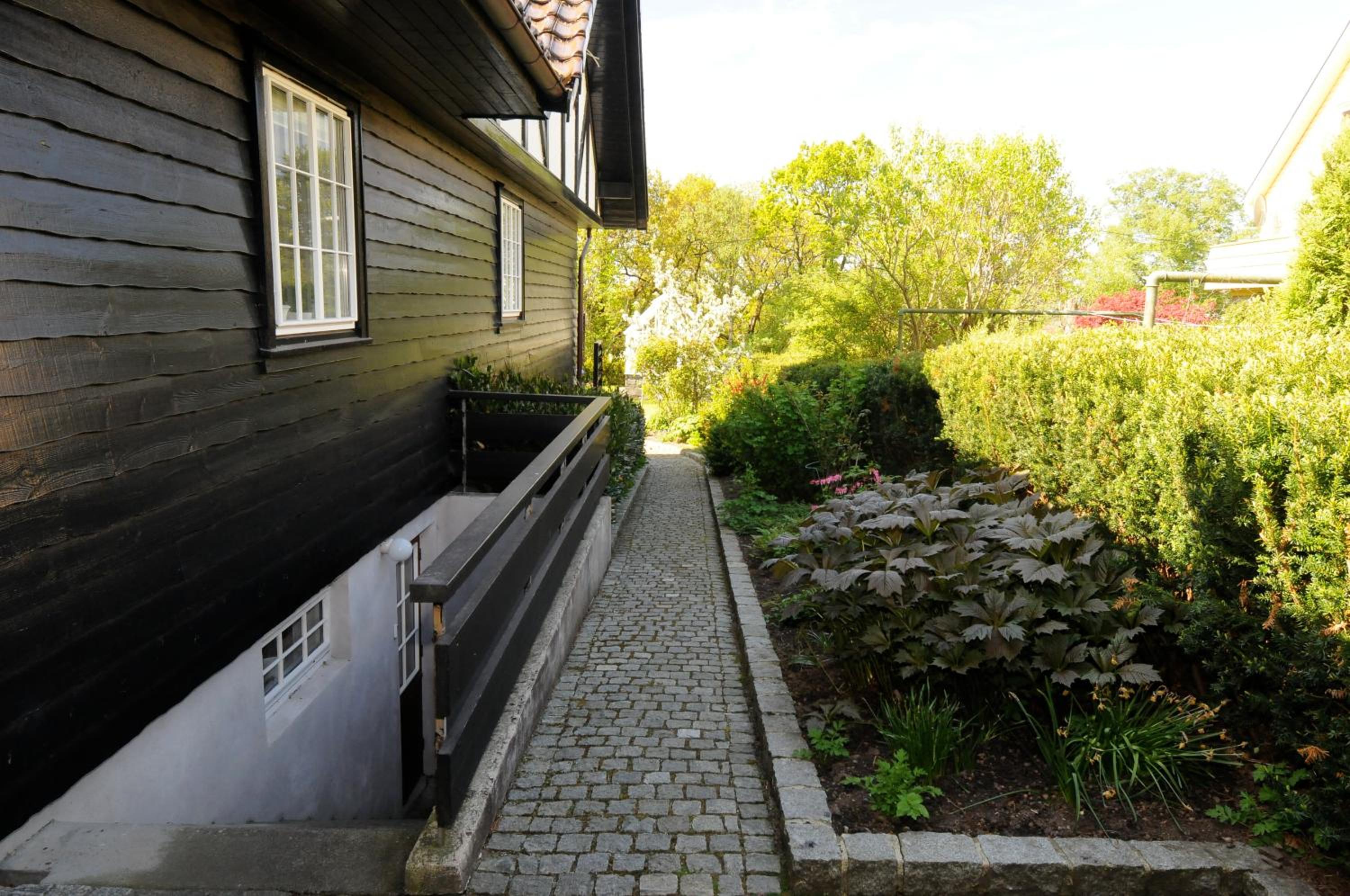 Photo 25