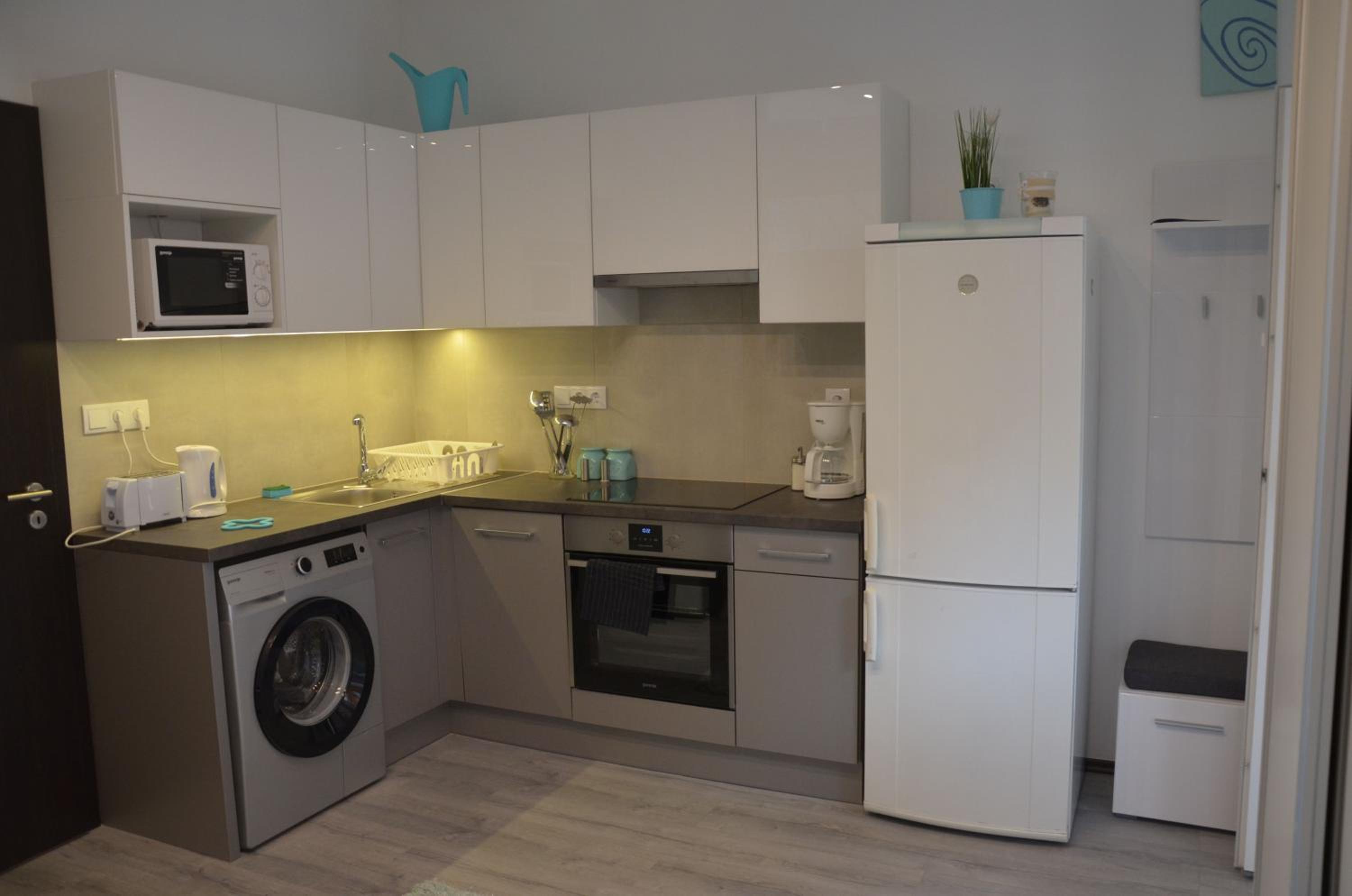 Petra's Tranquil Nest in Downtown Budapest