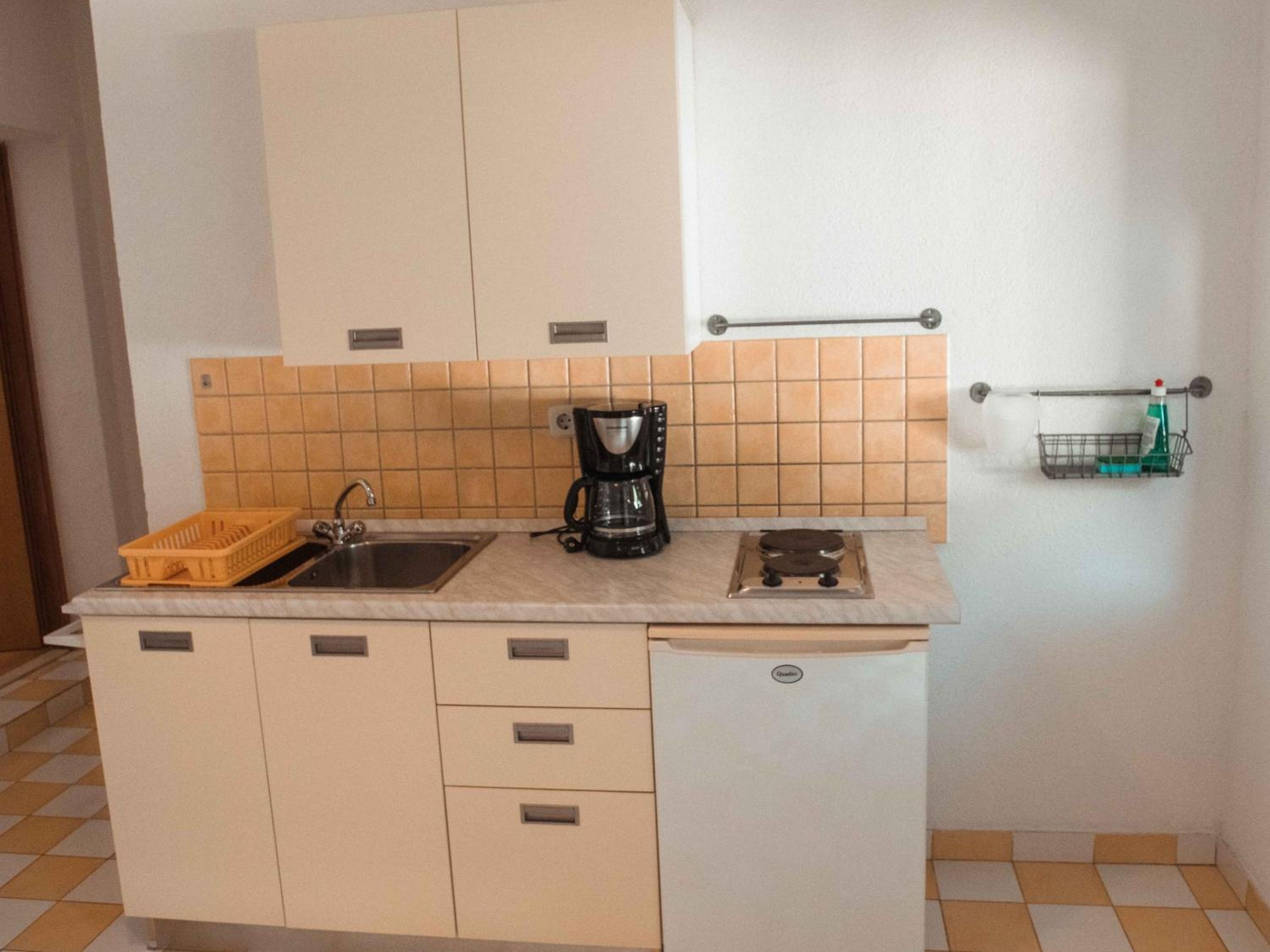 Yvonne Apartments