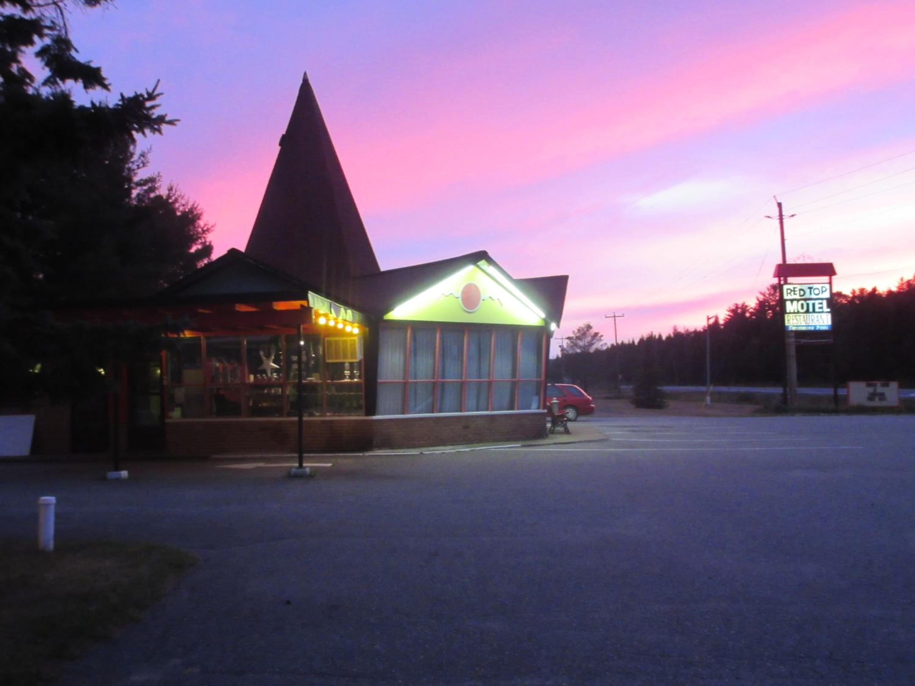 Red Top Motor Inn