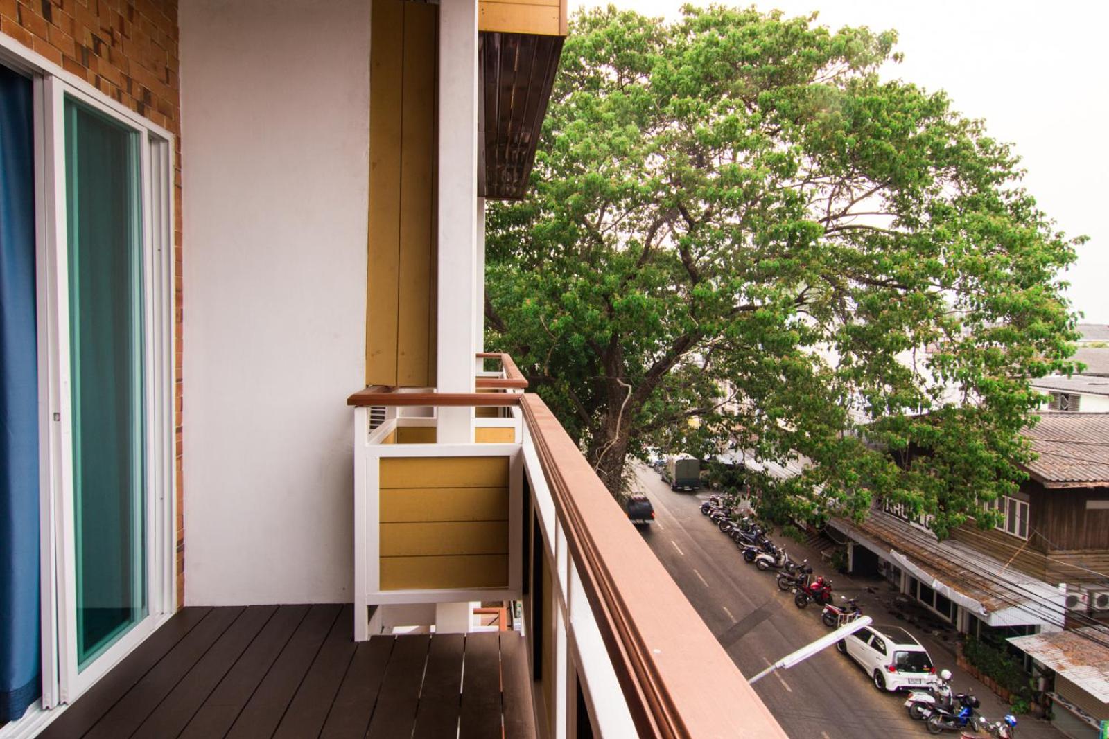 Suan Dok Gate Guesthouse