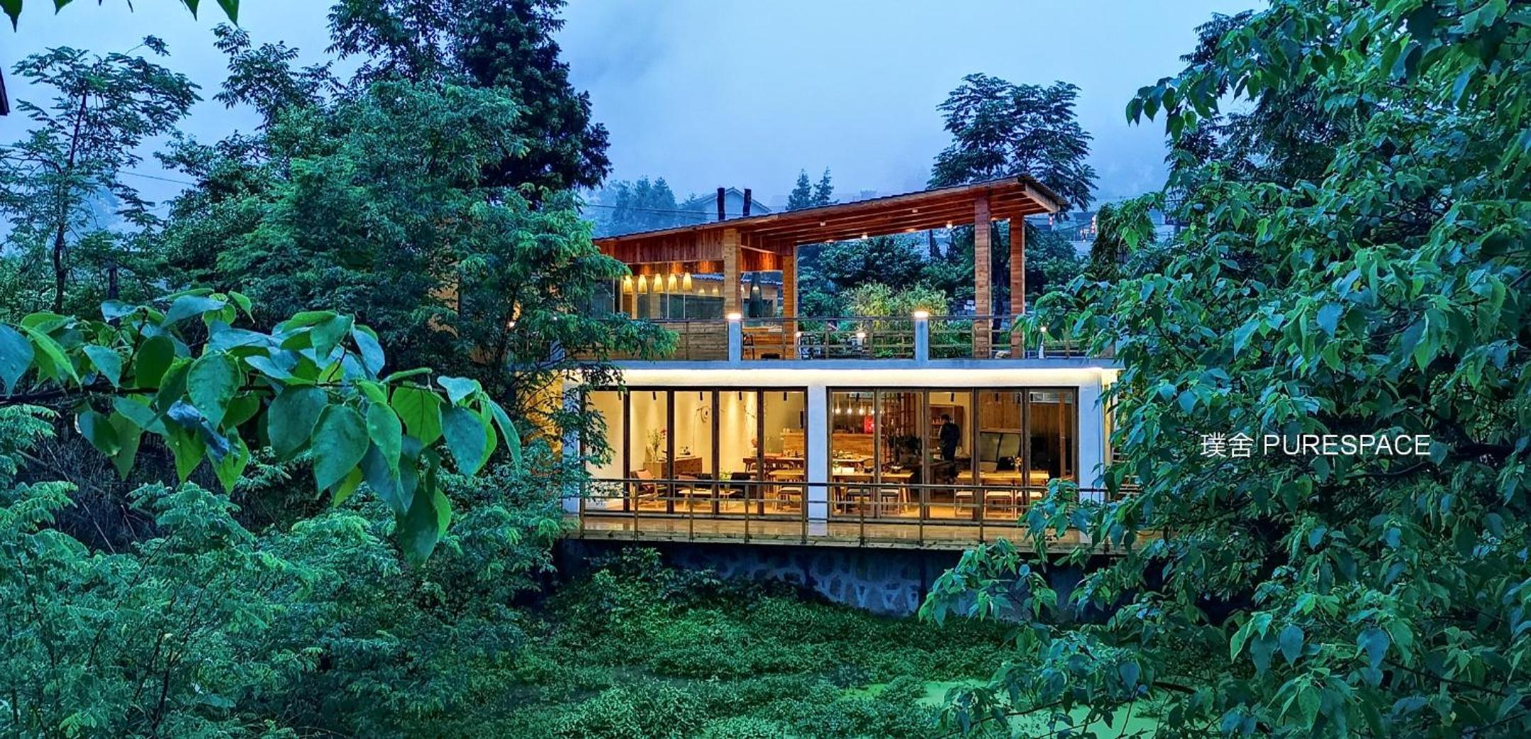 Zhangjiajie national park Purespace --2nights 1free pick-up&book tickets&5min to park