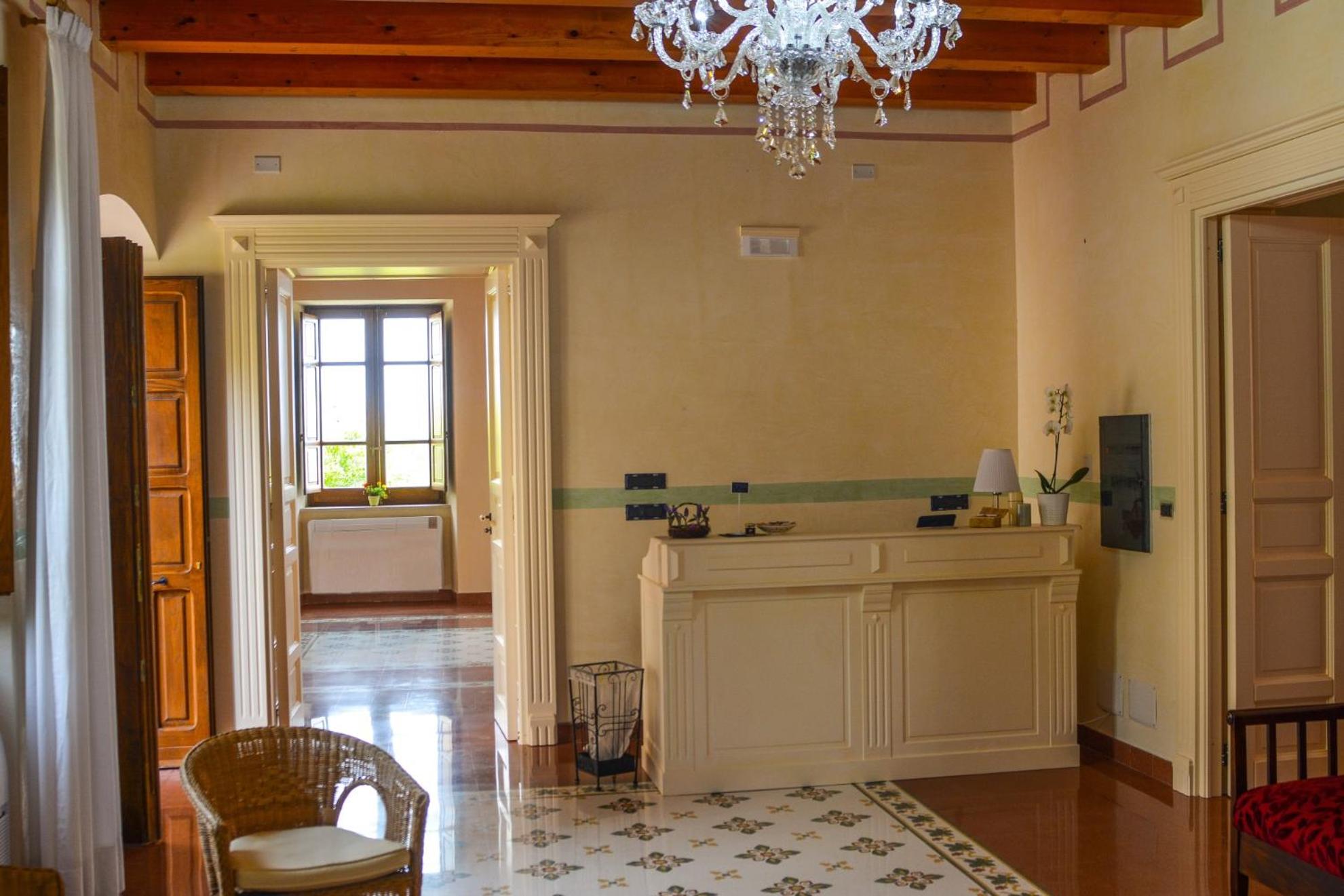 Palazzo Candida B&B