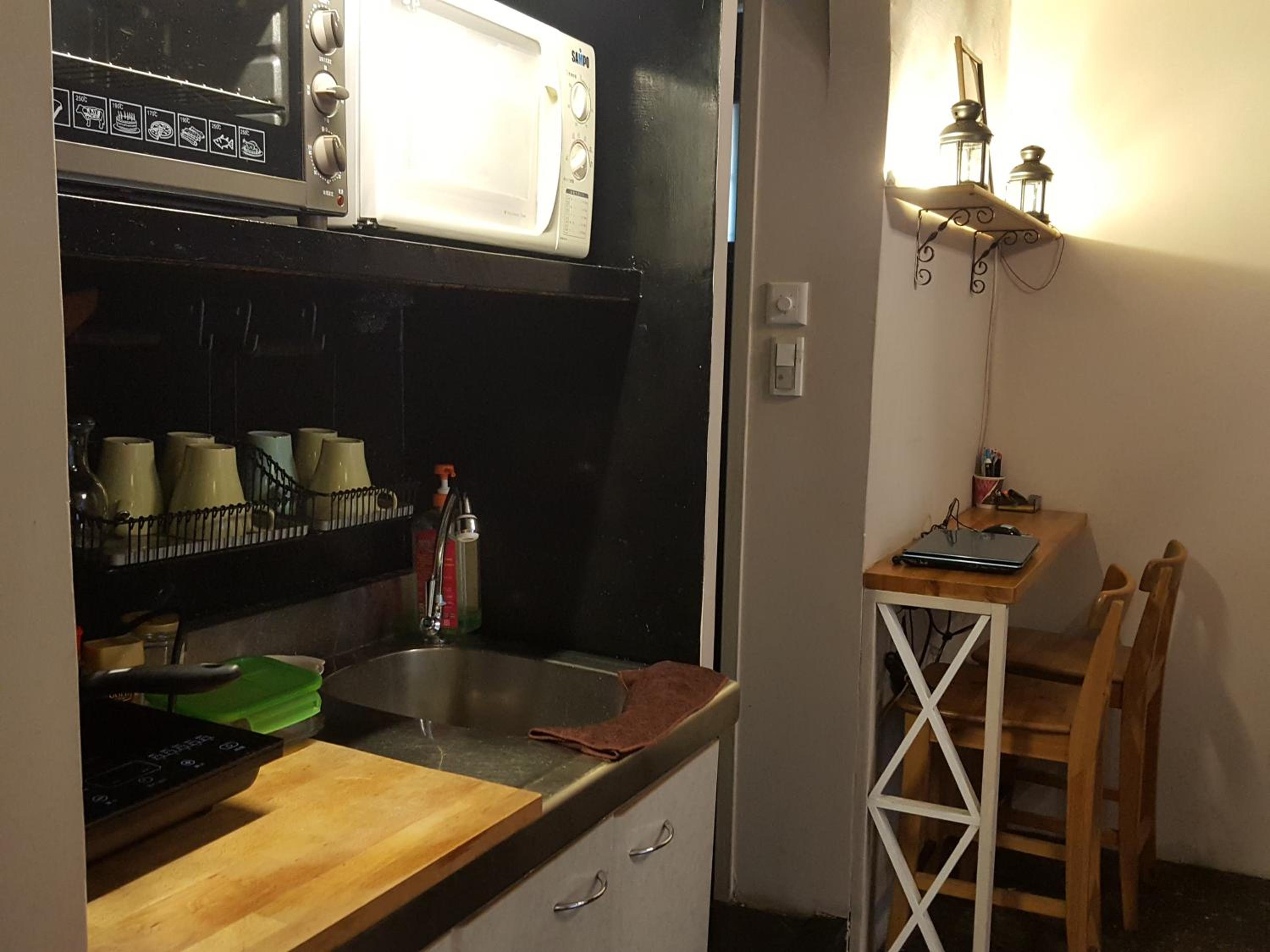 橙舍一館 TW Hostel I