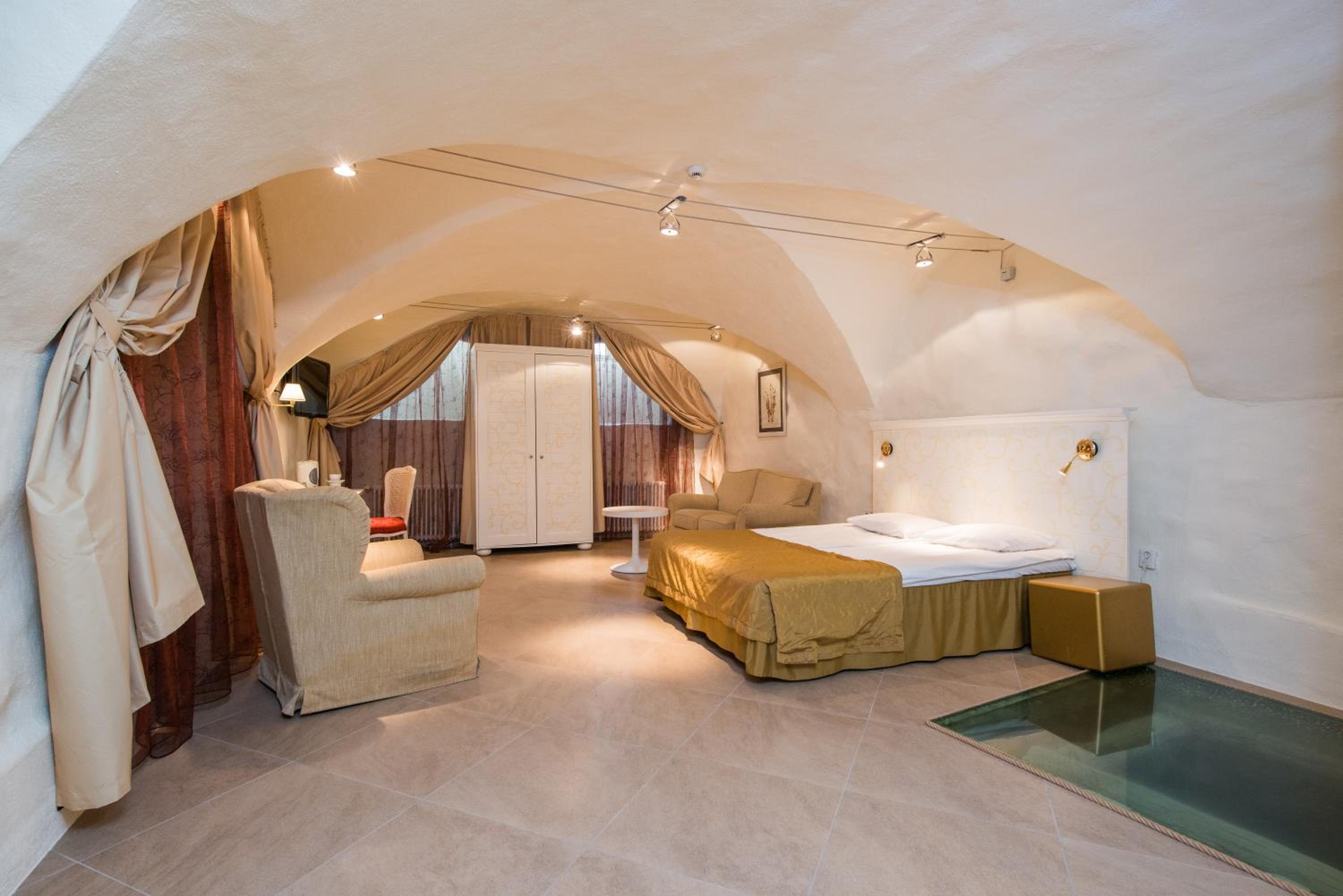 Tallinn Vacations - Meriton Old Town Garden Hotel - Property Image 61