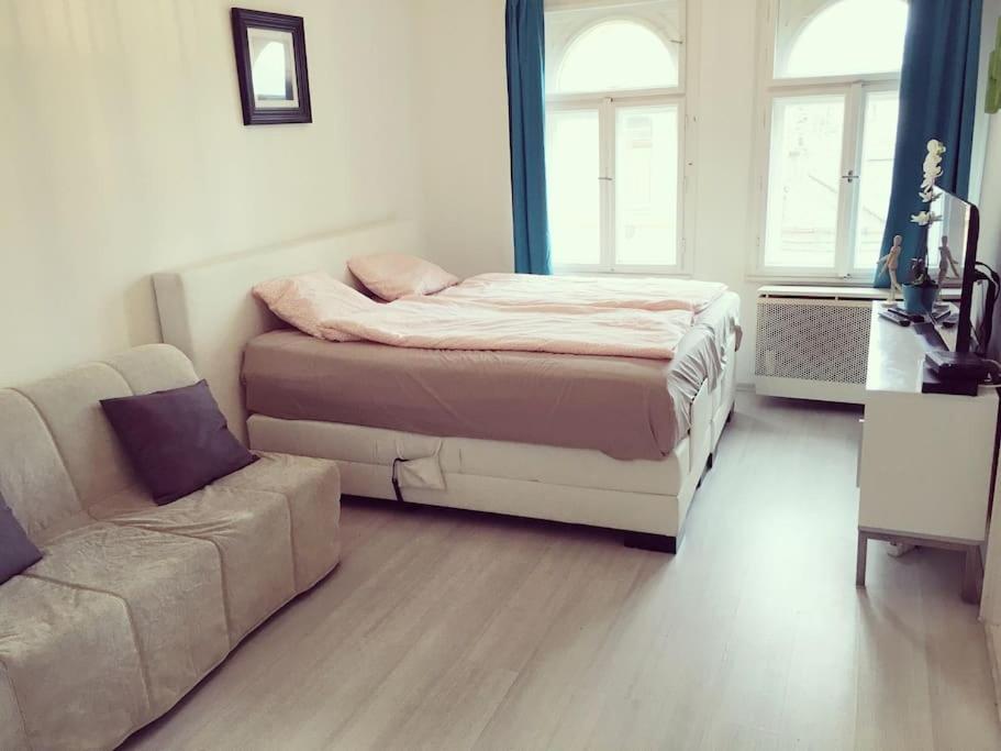 Queen Bed Central Budapest