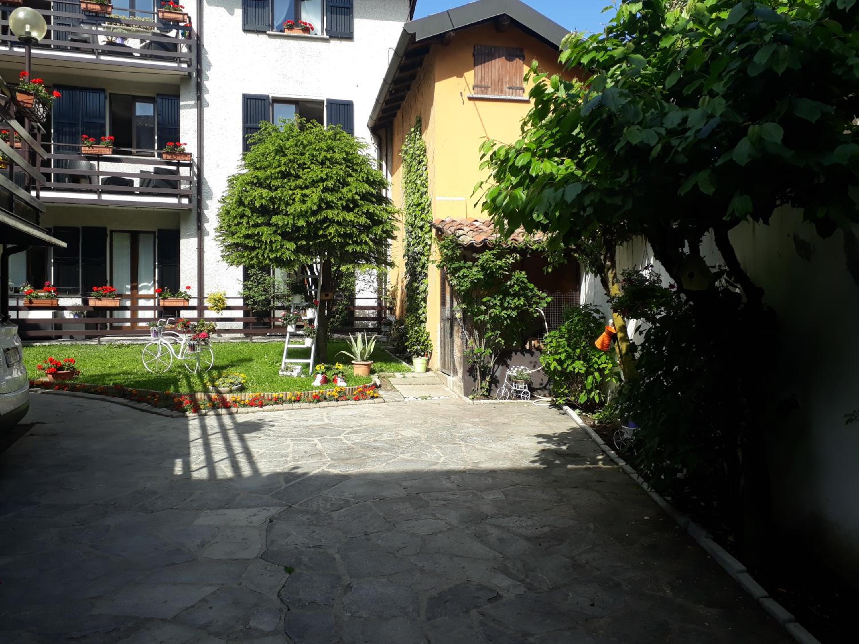 Photo 38
