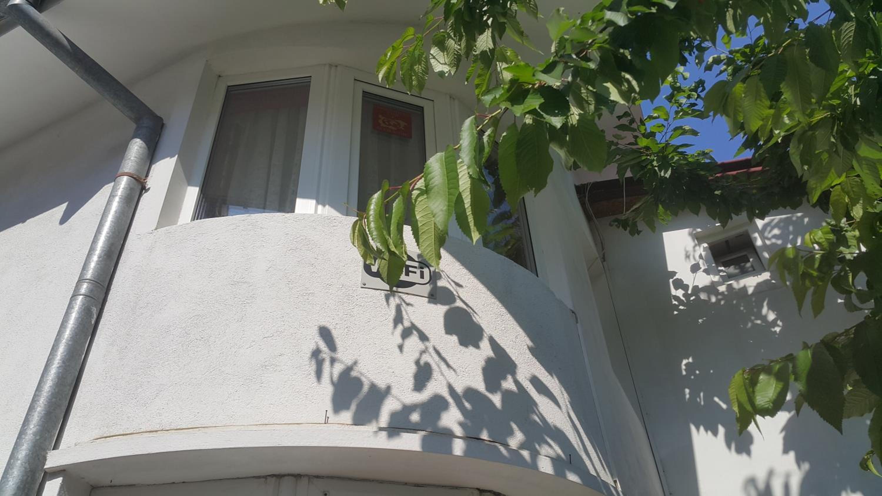 Fema Guest House