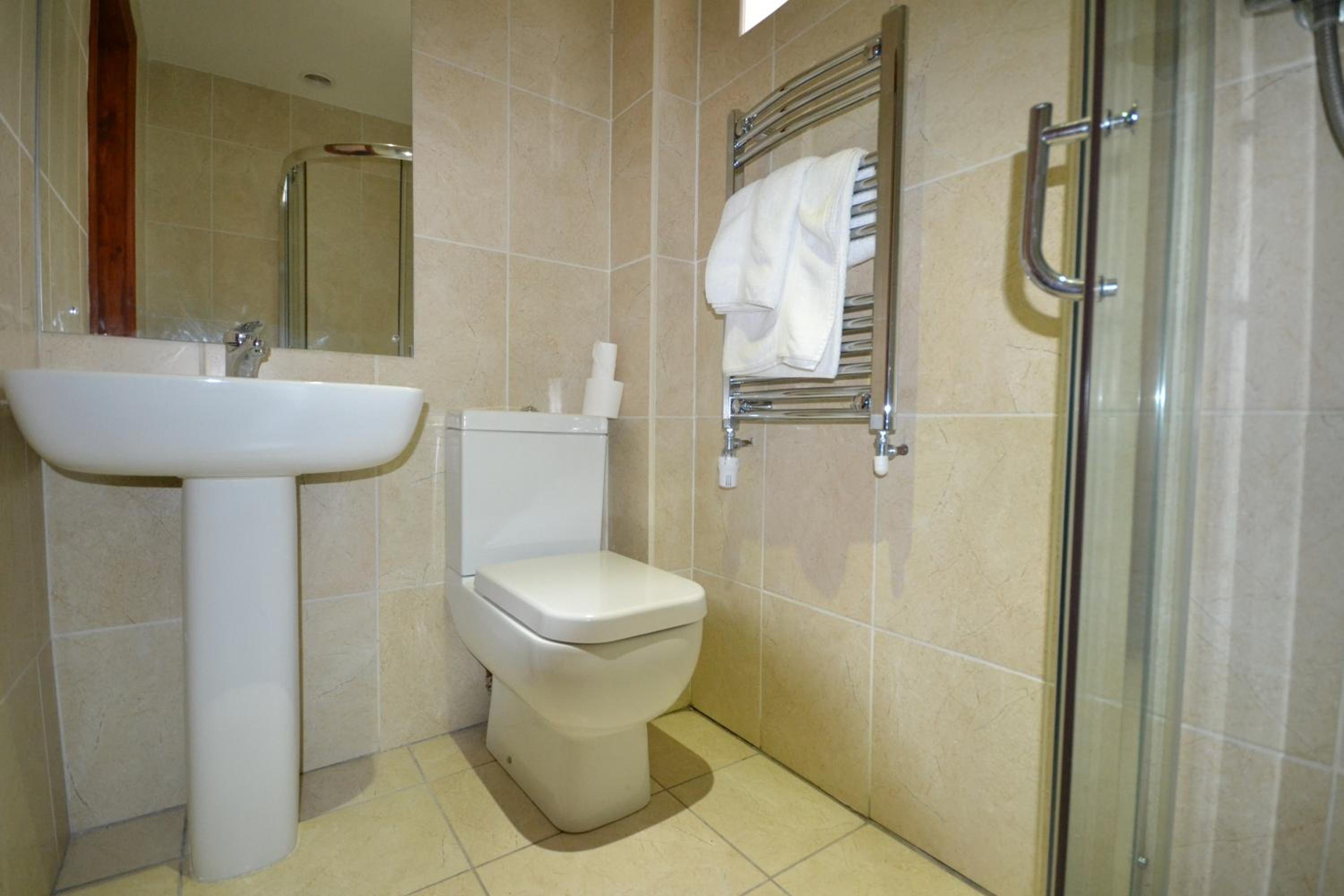 Airport Guest House