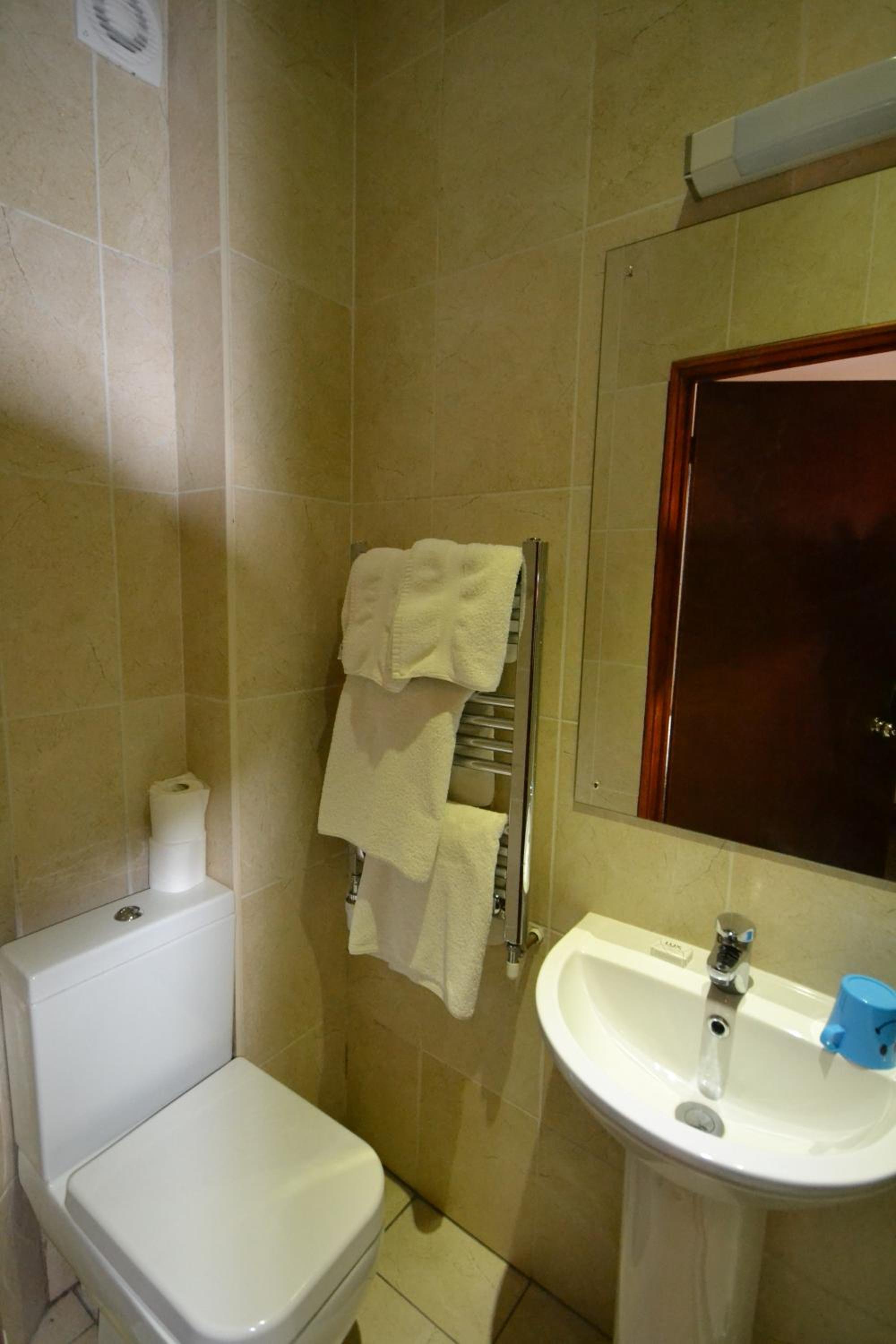 Airport Guest House
