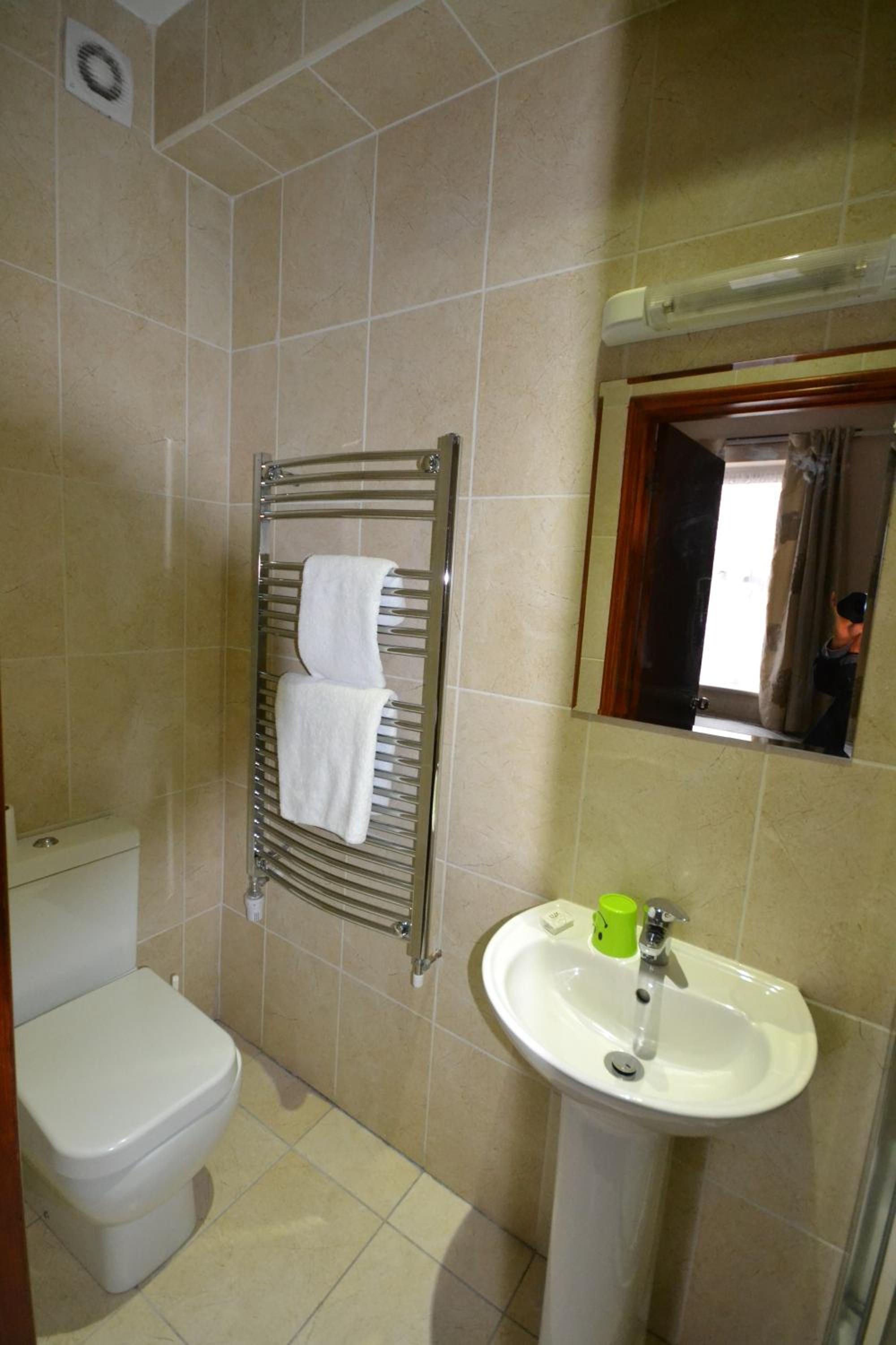 Airport Guest House