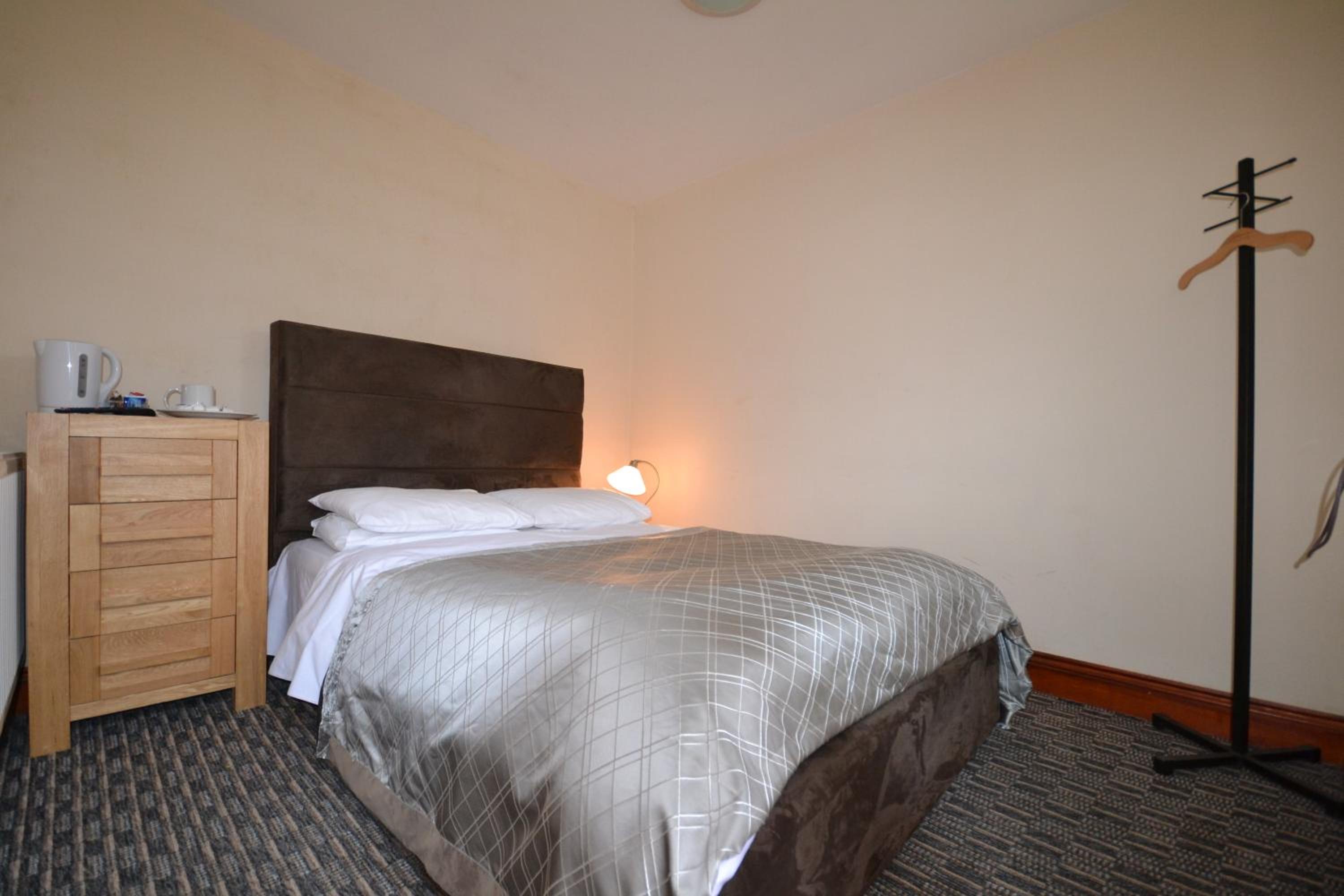 Airport Guest House