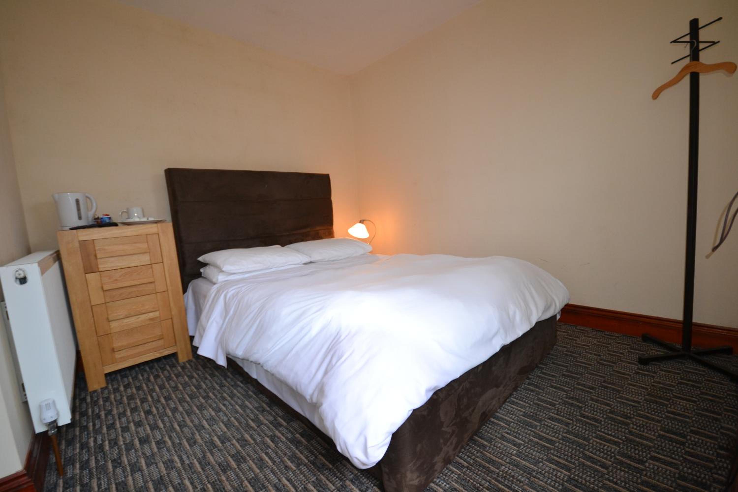 Airport Guest House