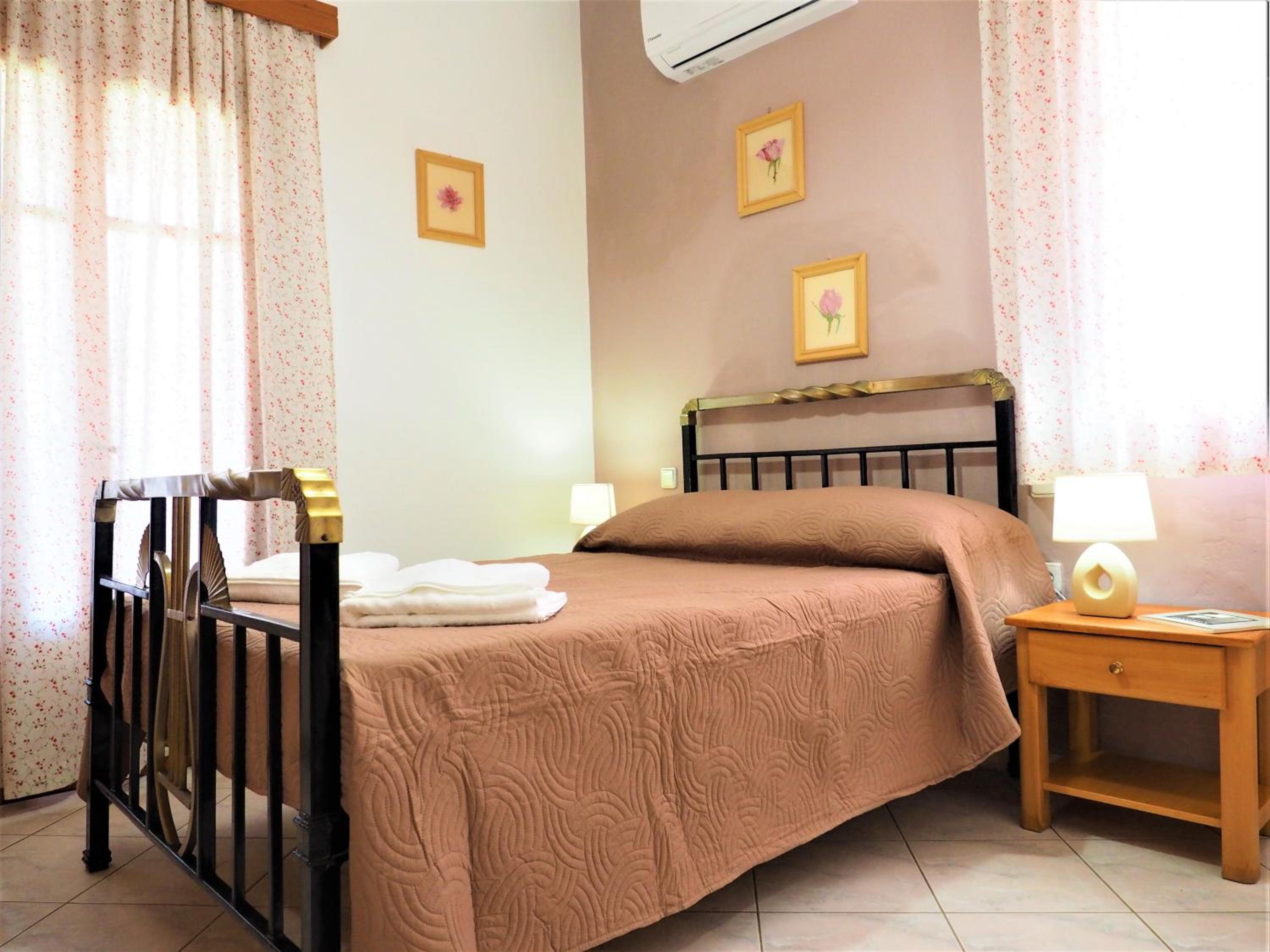 Traditional Cretan Villa view 3