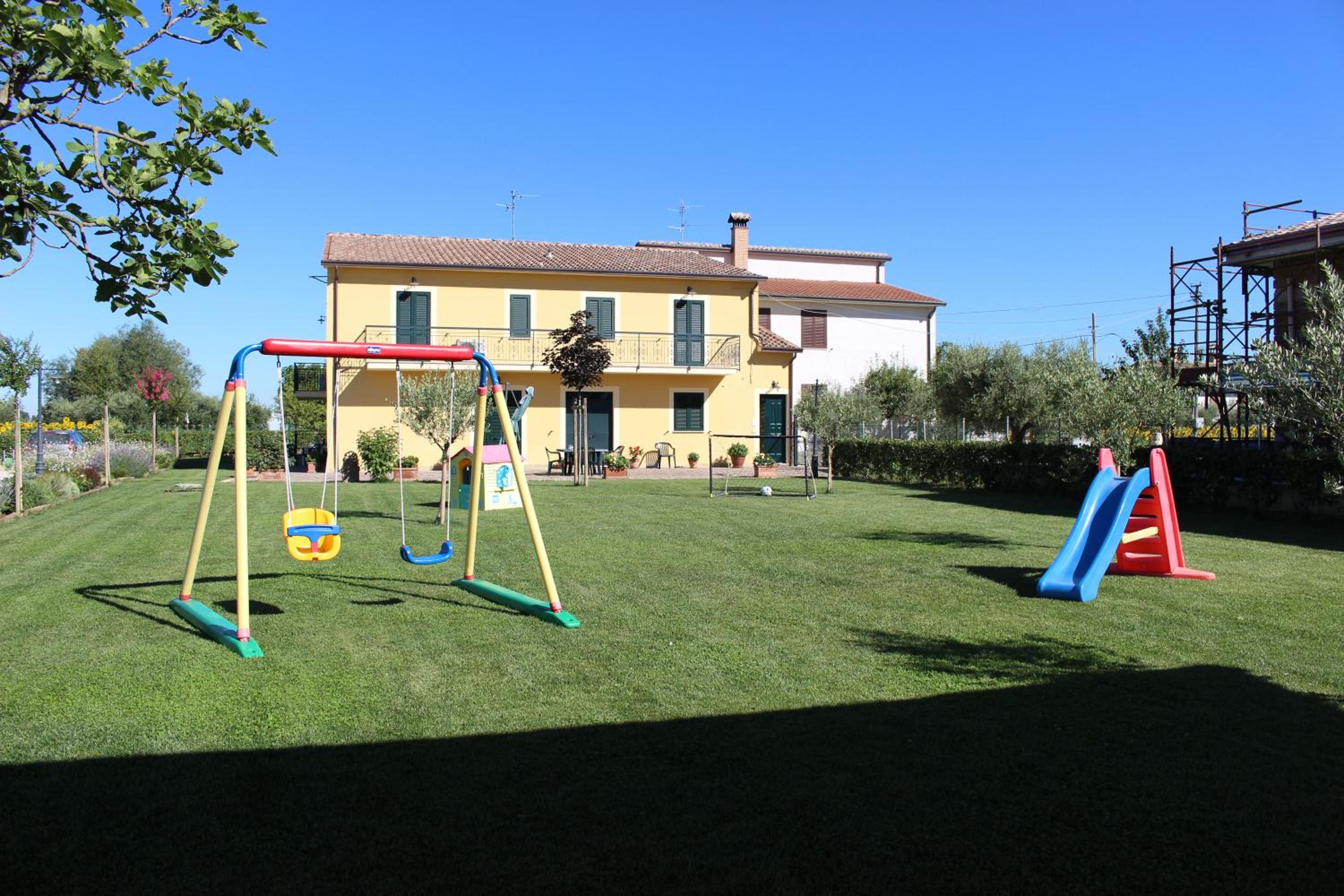 Photo 6