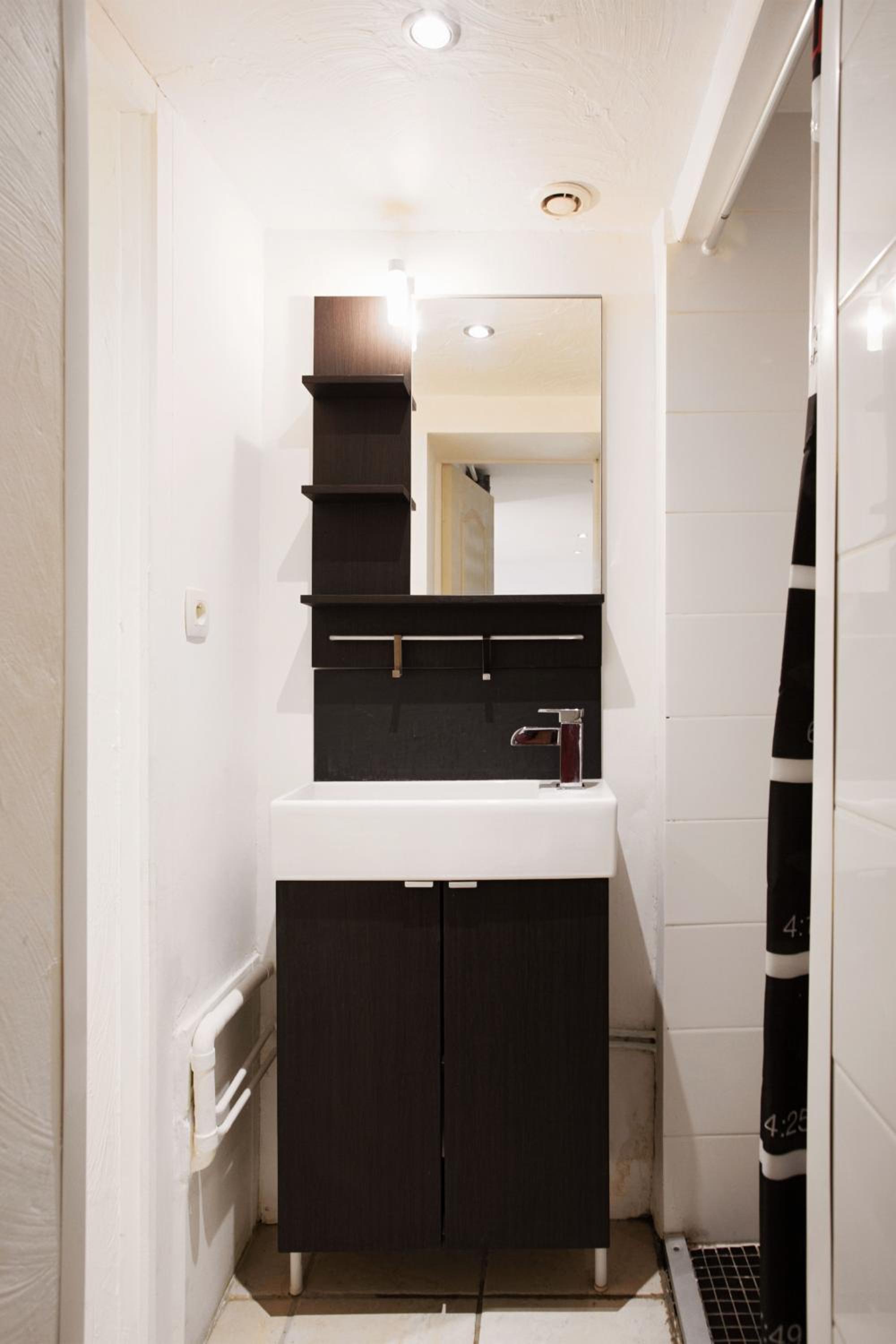 GregBnb-com - Studio Cosy - CLIMATISÉ - WIFI - 15min Gare