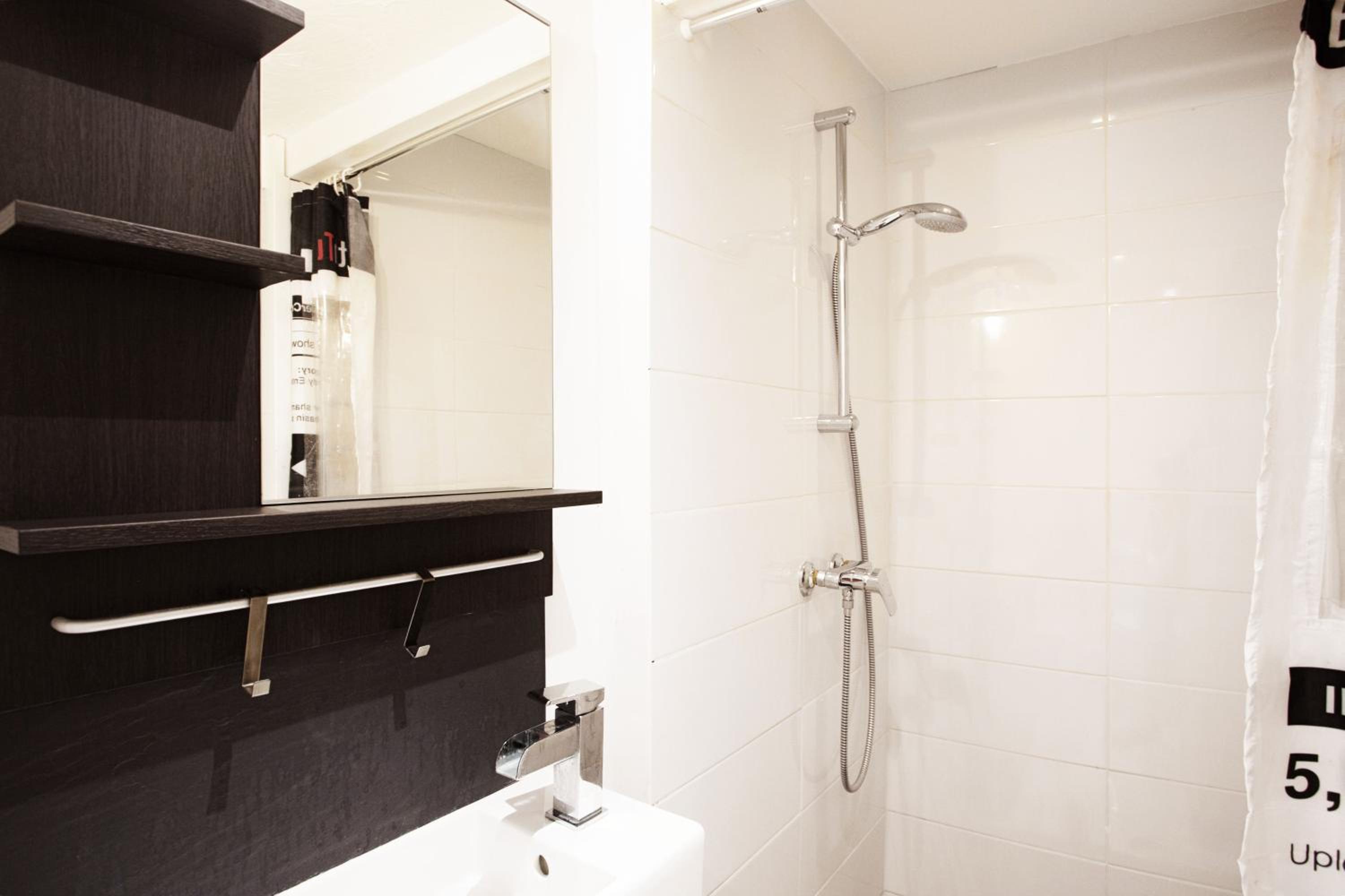 GregBnb-com - Studio Cosy - CLIMATISÉ - WIFI - 15min Gare