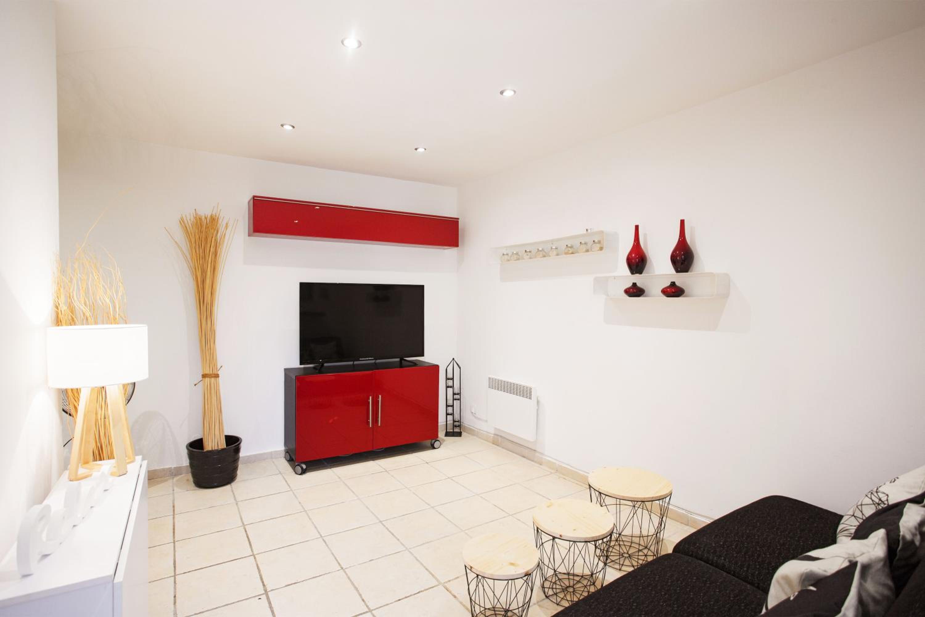 GregBnb-com - Studio Cosy - CLIMATISÉ - WIFI - 15min Gare
