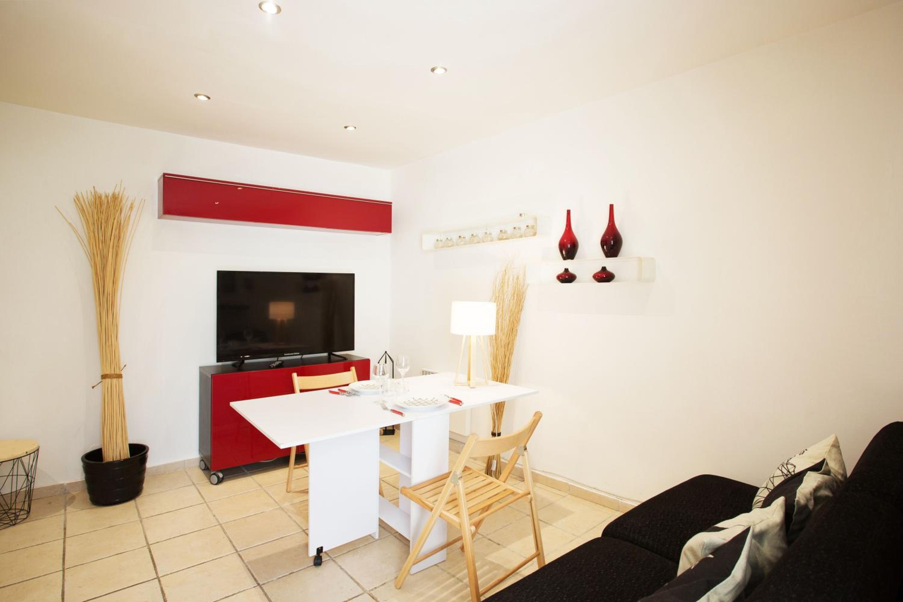 GregBnb-com - Studio Cosy - CLIMATISÉ - WIFI - 15min Gare