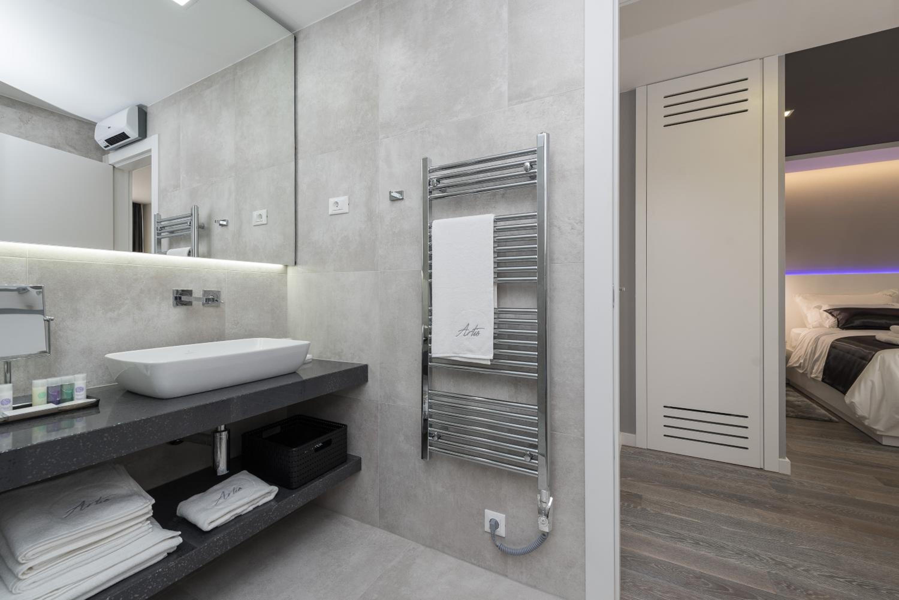 Artis accommodation