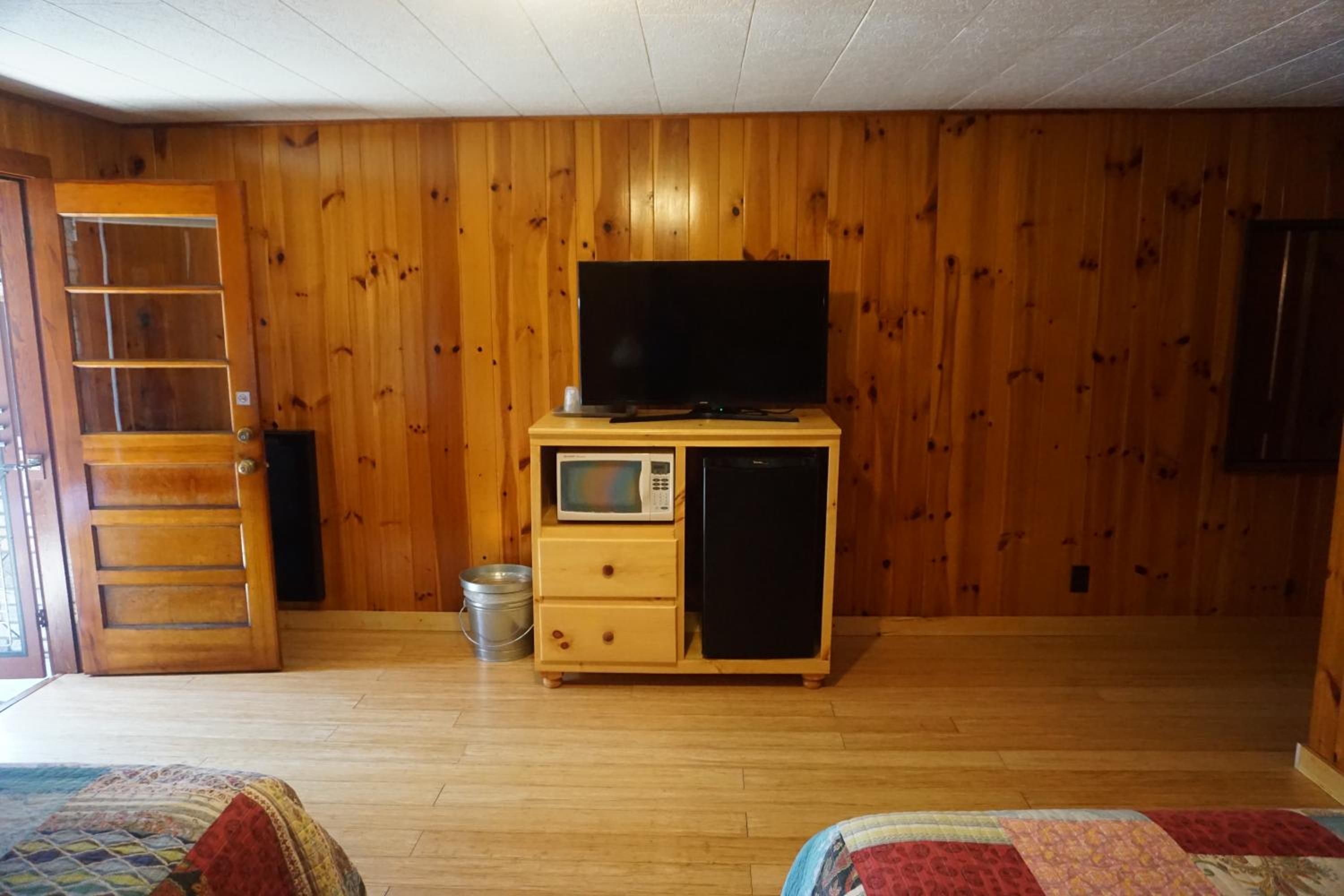 Marshall's Creek Rest Motel