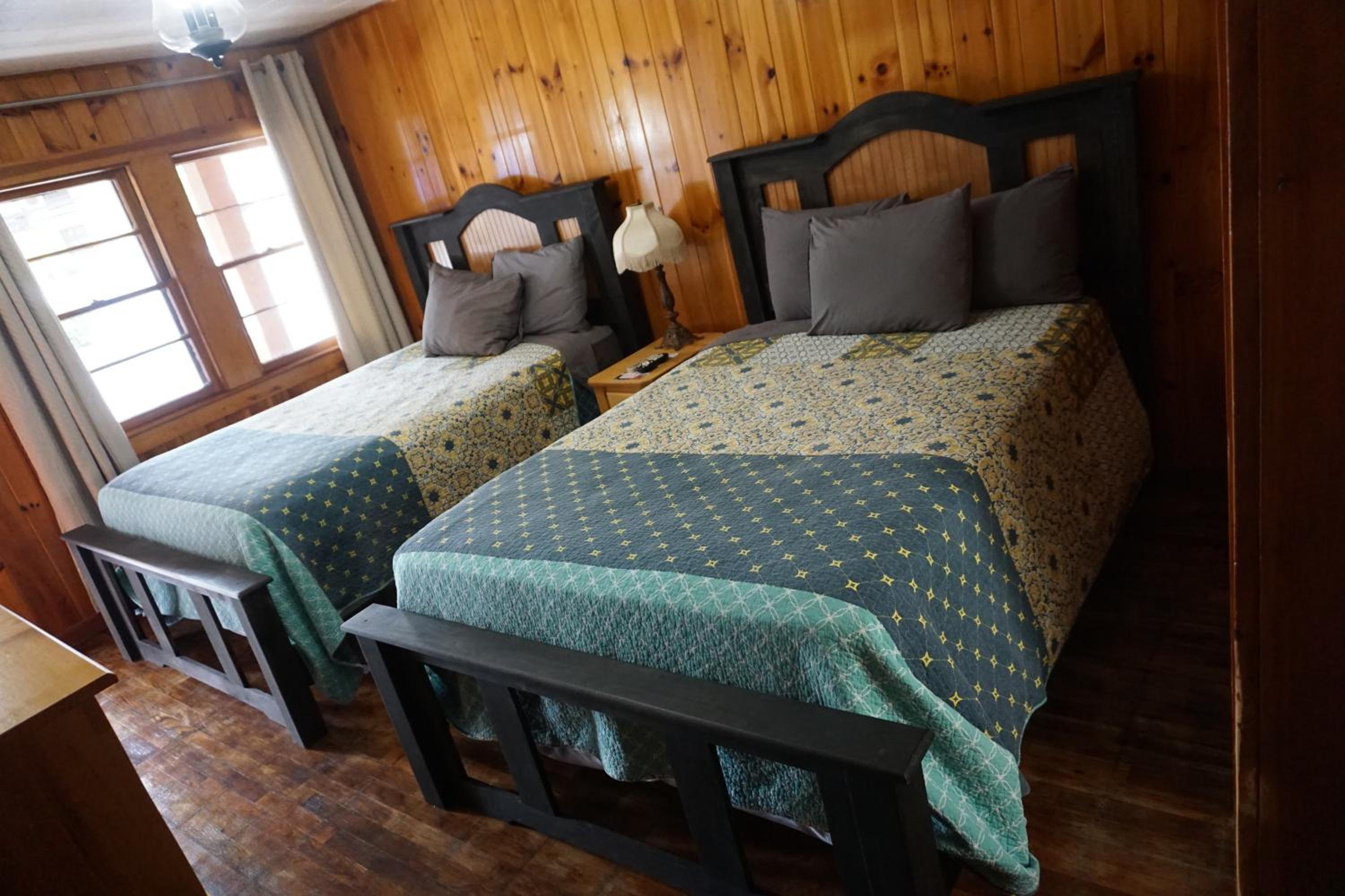 Marshall's Creek Rest Motel