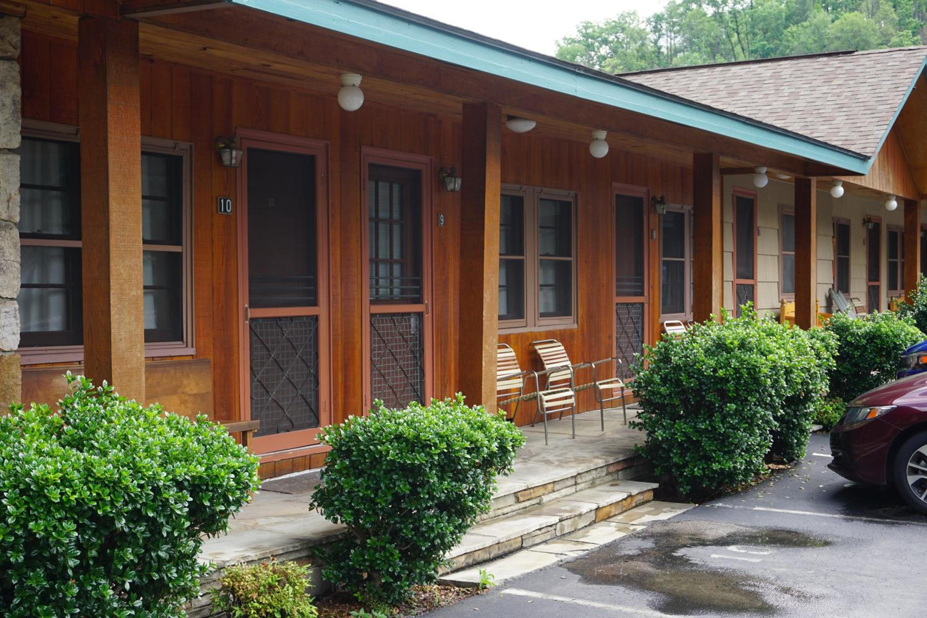 Marshall's Creek Rest Motel