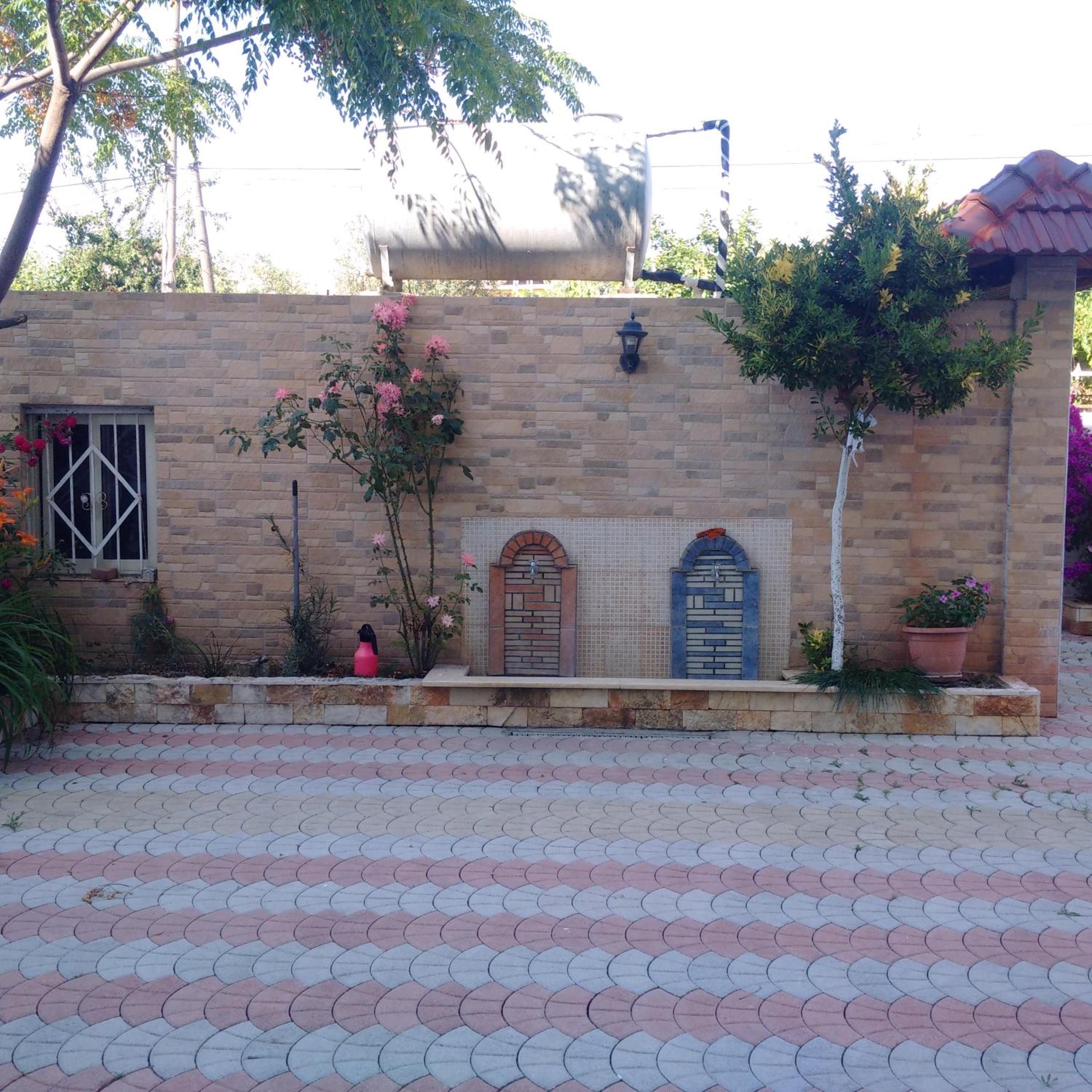 Guest House 