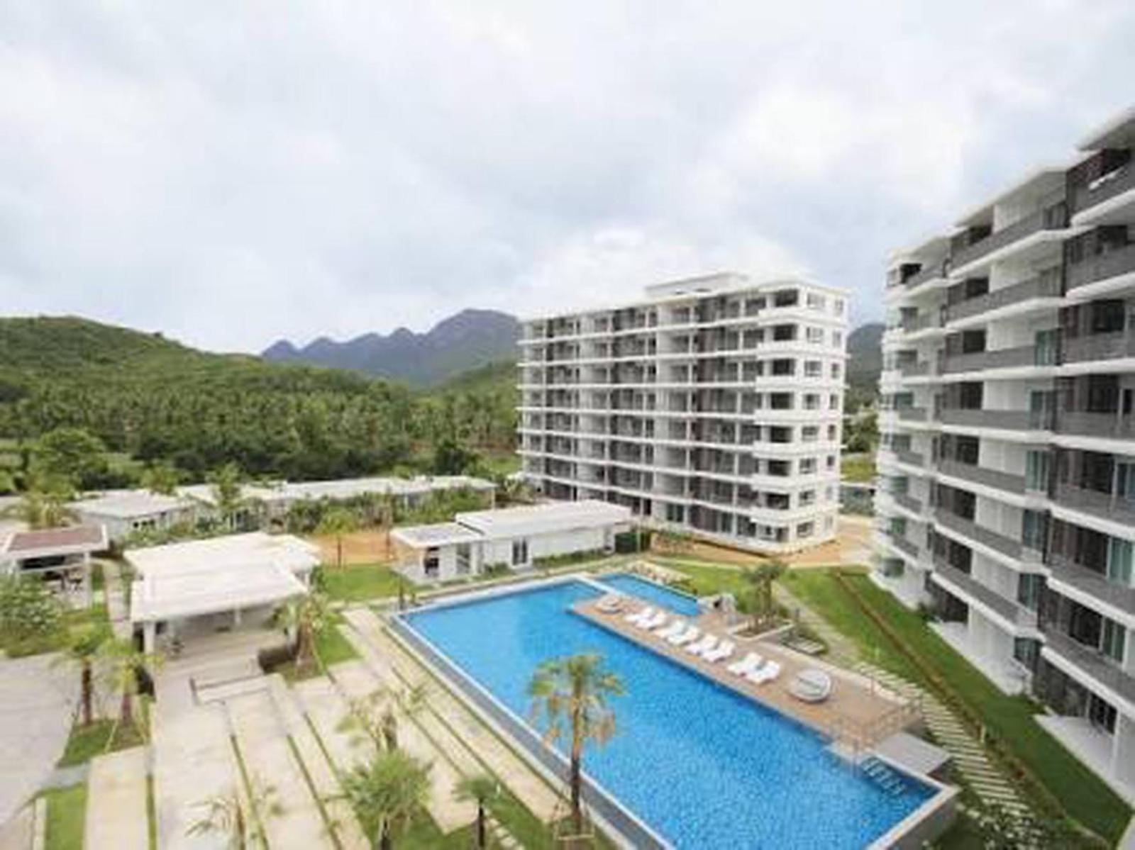 The sea condominium by Supitsa view 3