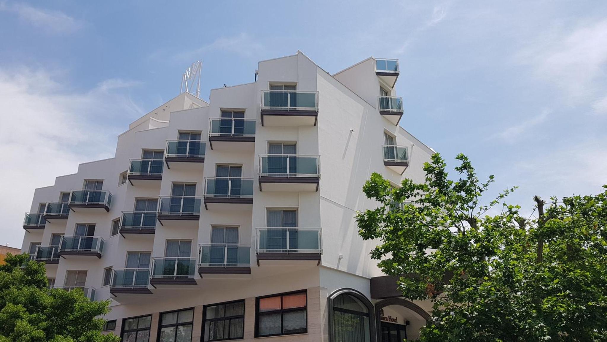 Hotel Mediterranea Hotel & Convention Center