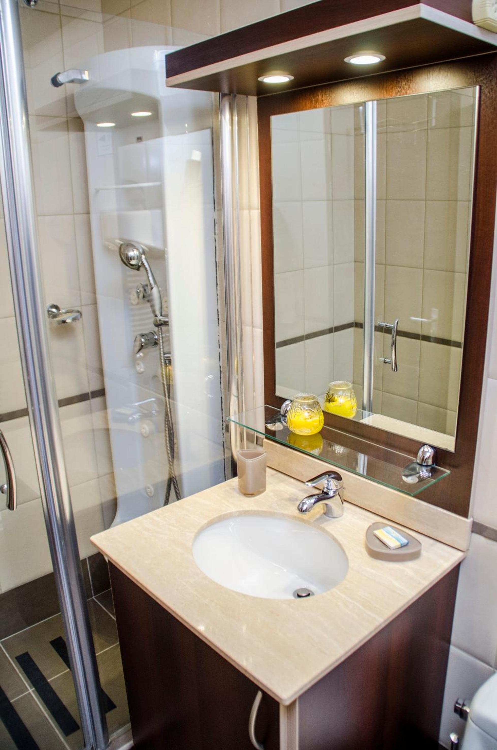 Family-Flexication-Friendly Villa, few steps from Eagle Beach