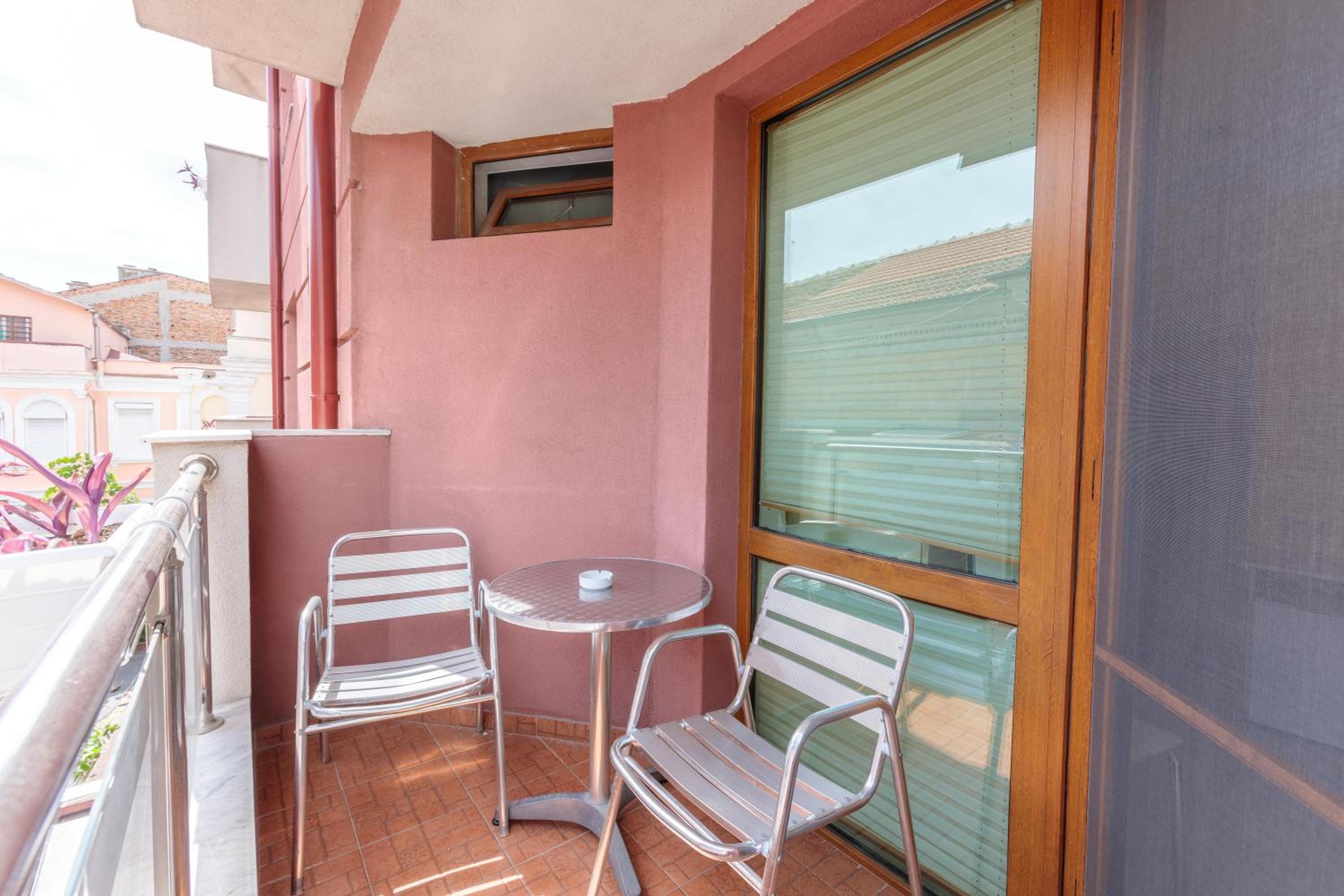 Apart & Rooms Fotinov
