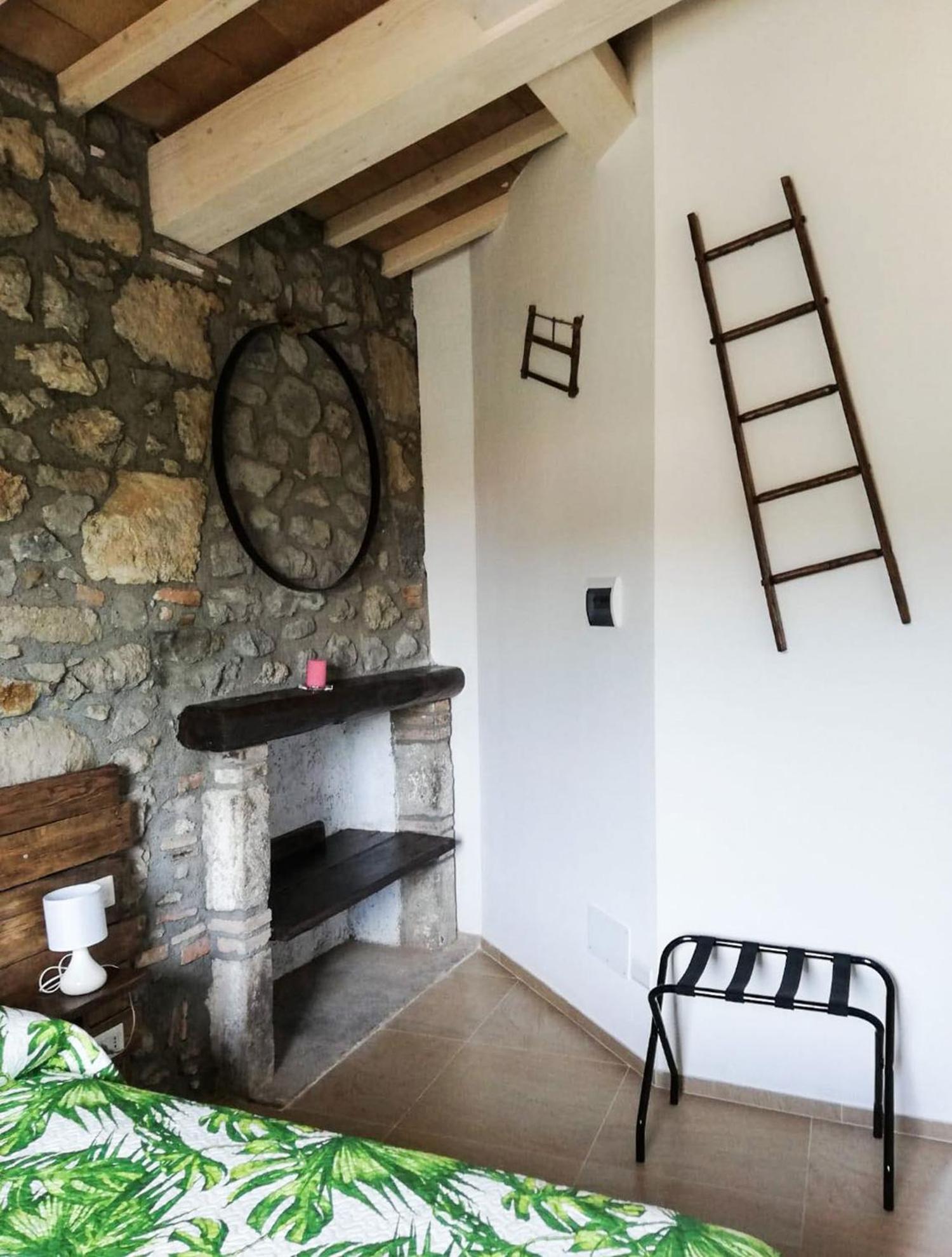 Casale 1541