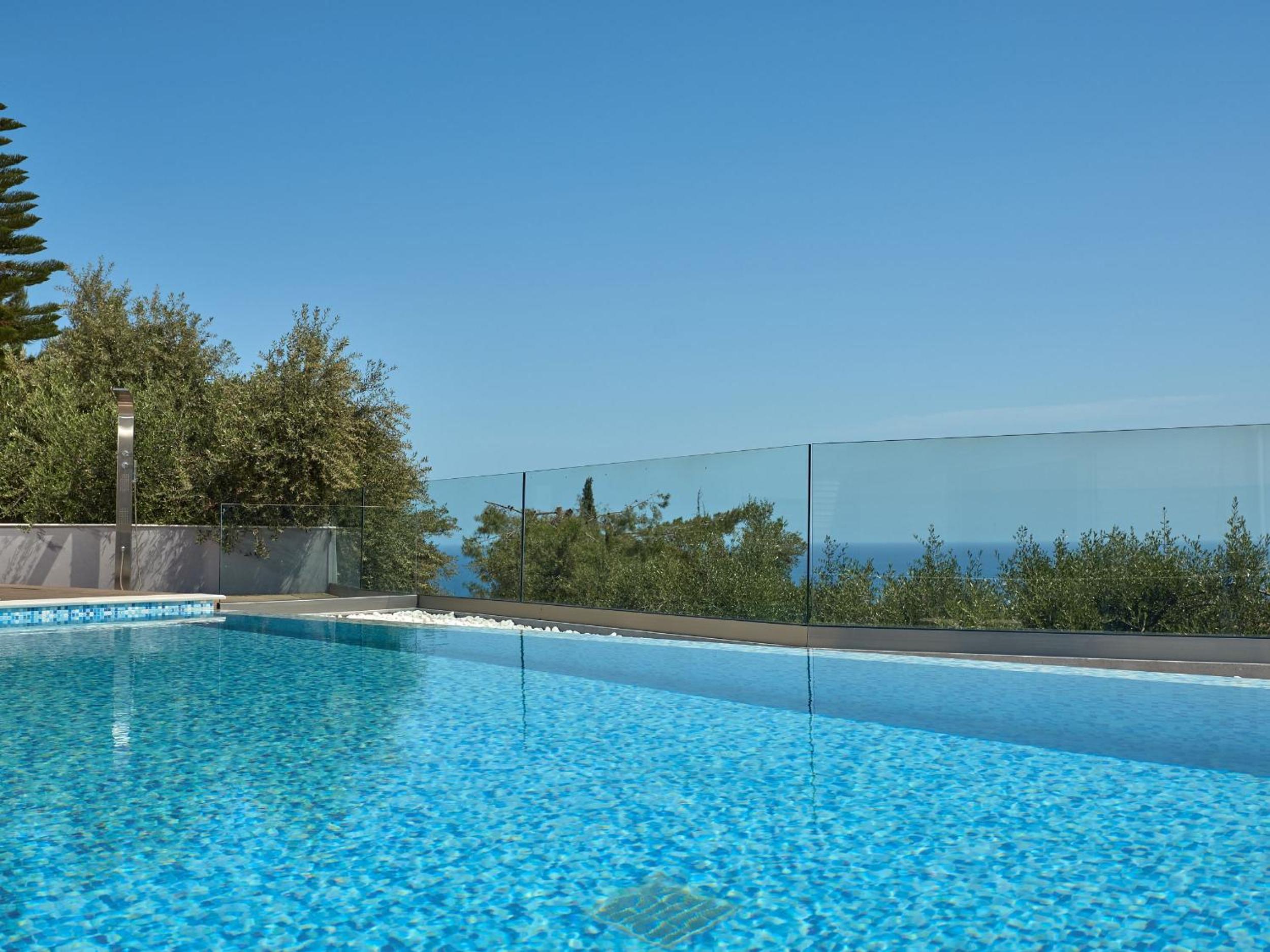 Mont Bleu Luxury Villa