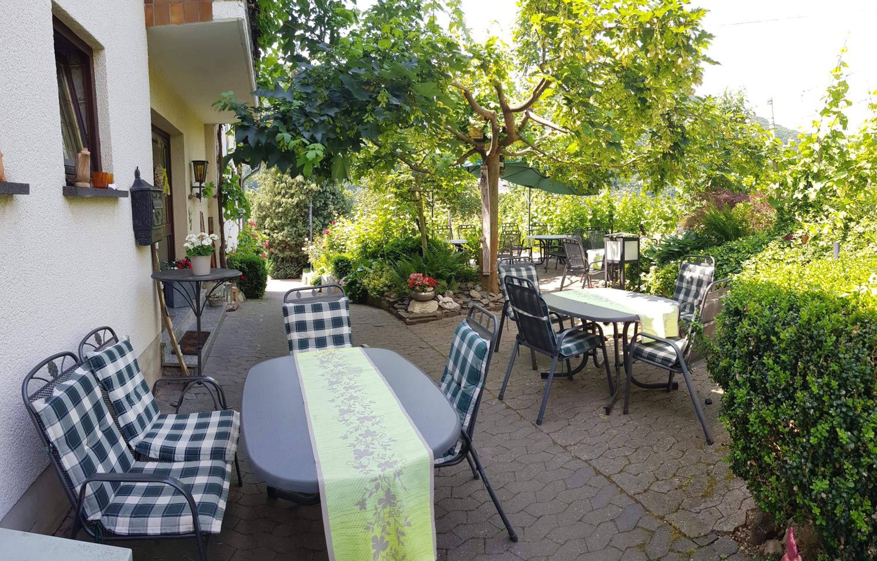 Weingut Erich Serwazi