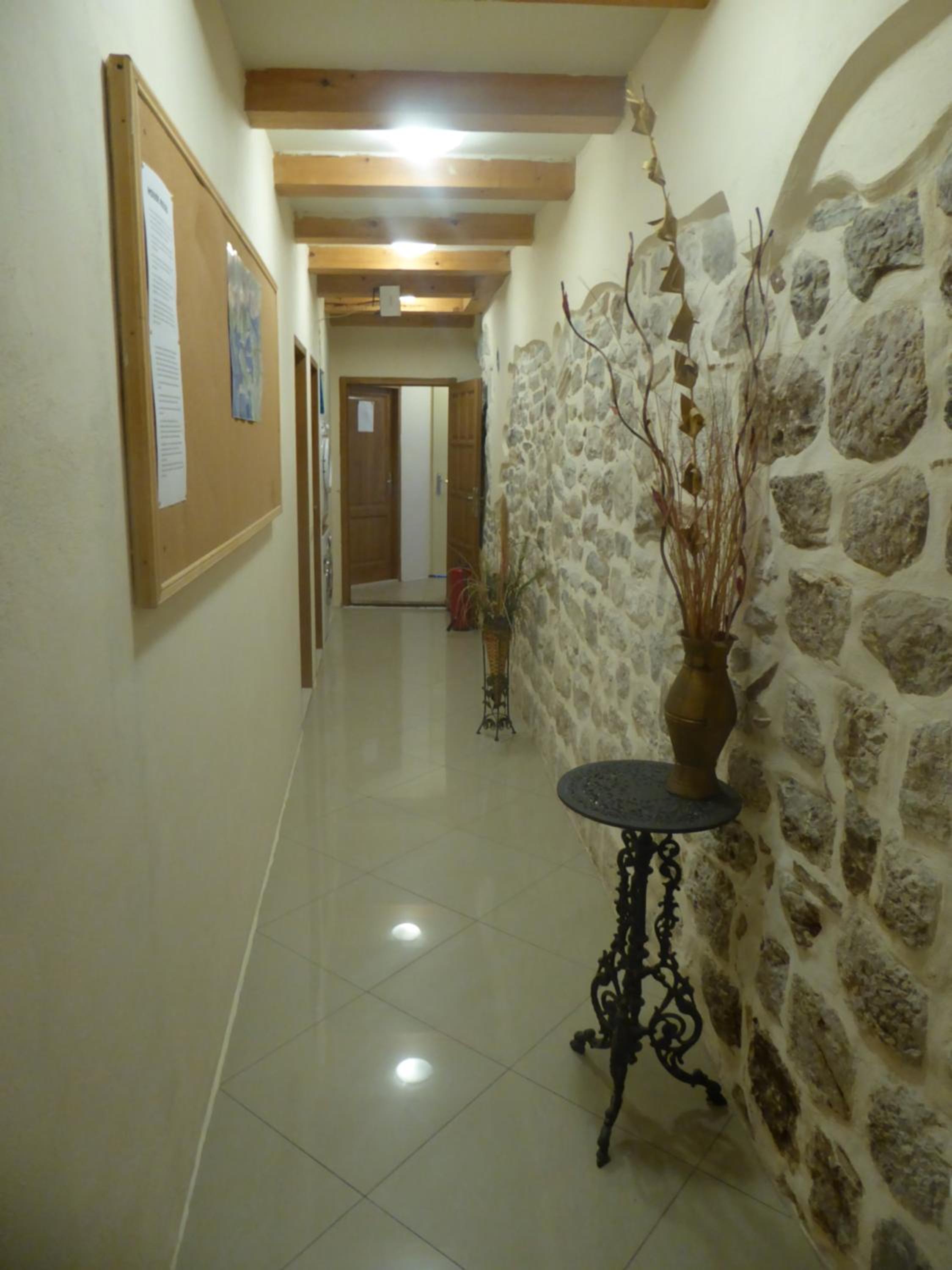 Photo 57